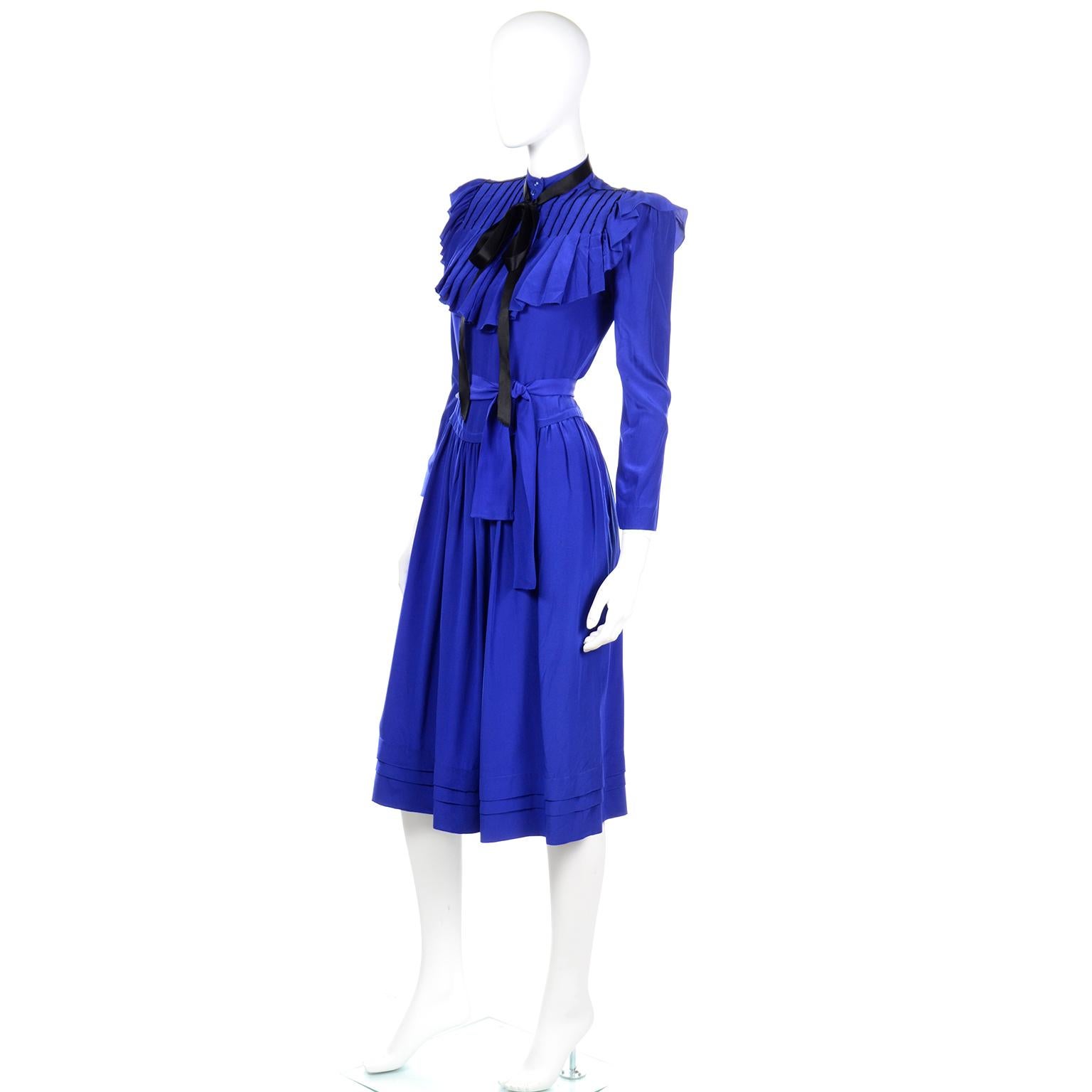 Norma Walters Blue Silk Dress With Detachable Collar & Bow 2