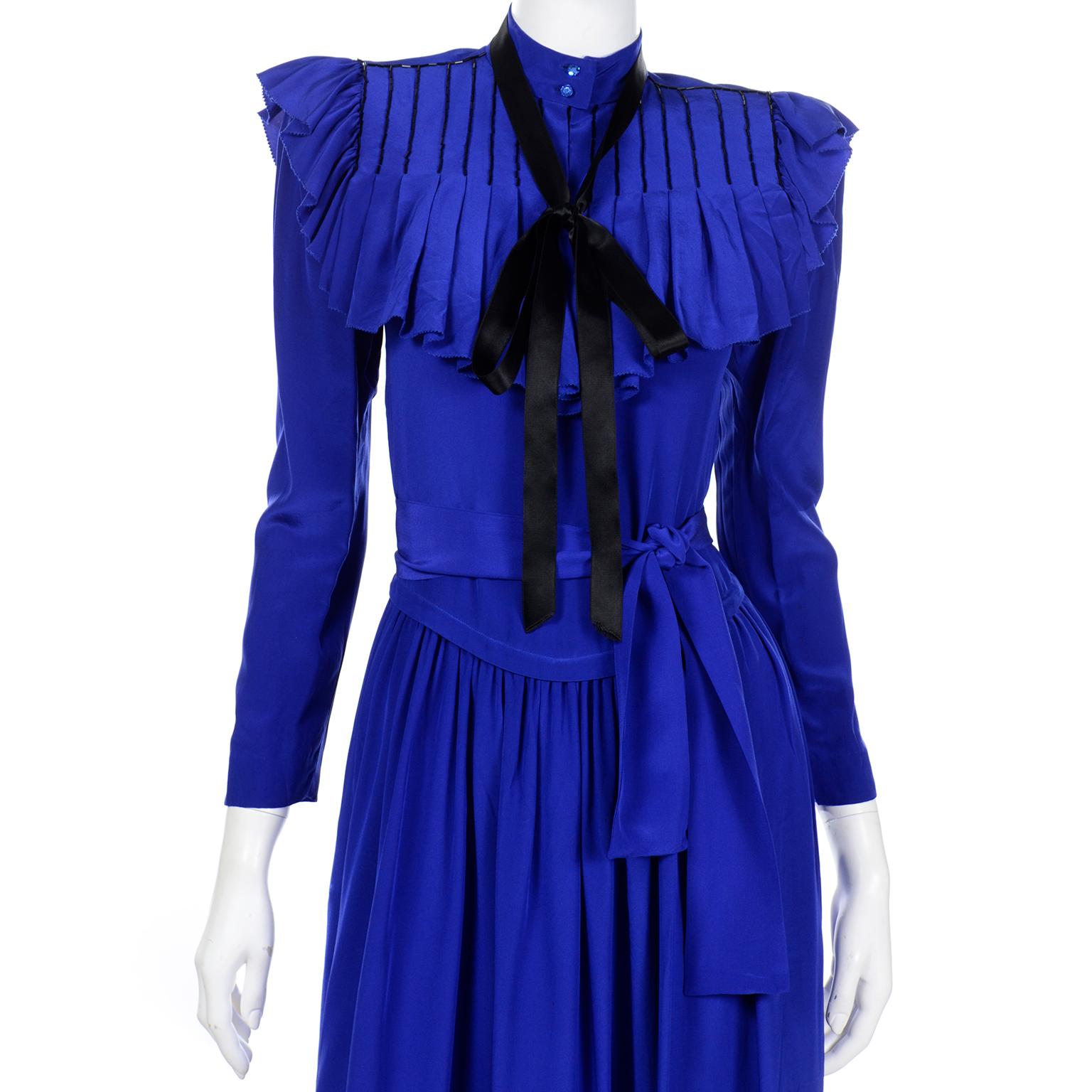 Norma Walters Blue Silk Dress With Detachable Collar & Bow 4