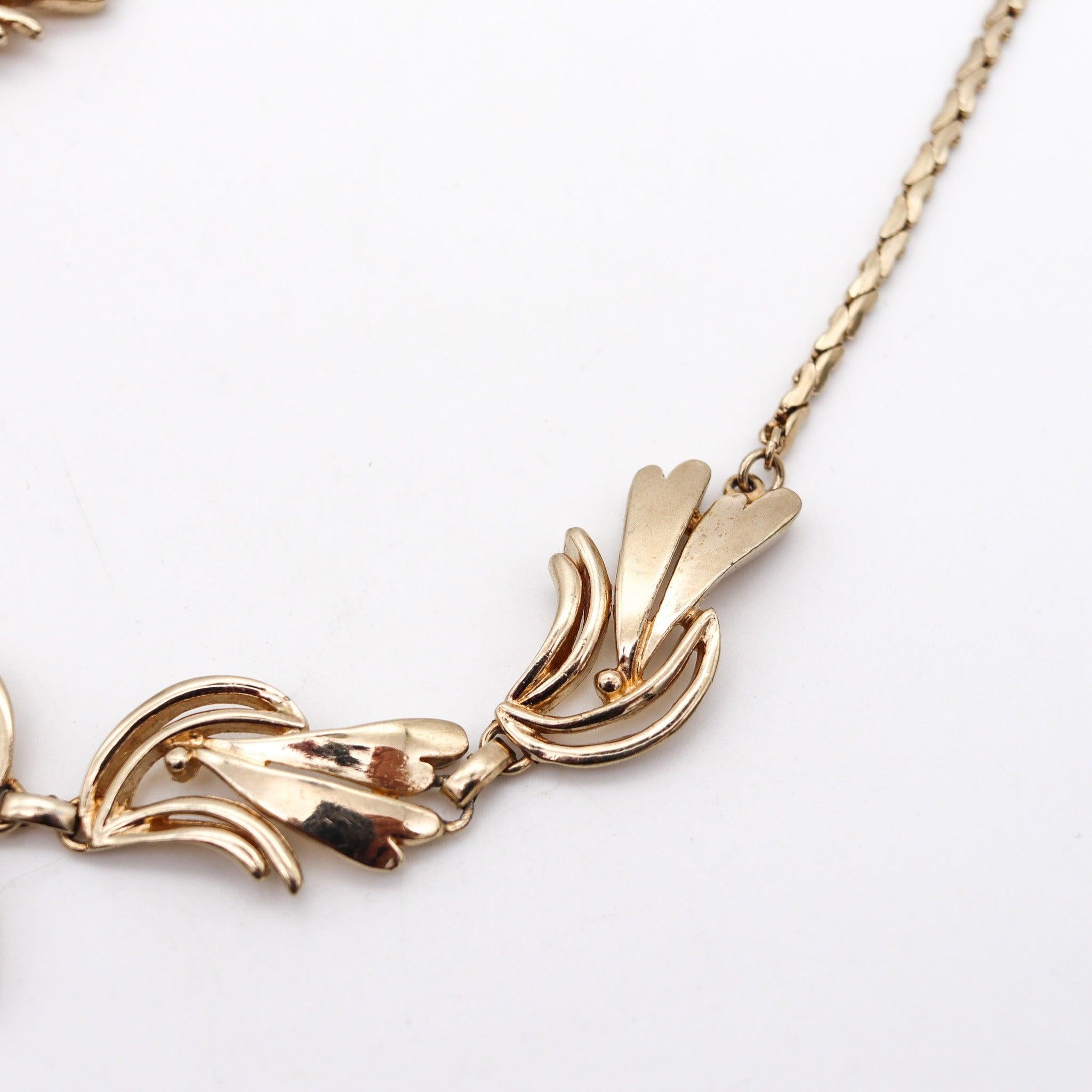 NORMAN BEL GEDDES 1950 Retro Modernist Necklace In Gilt Steel For Sale 1