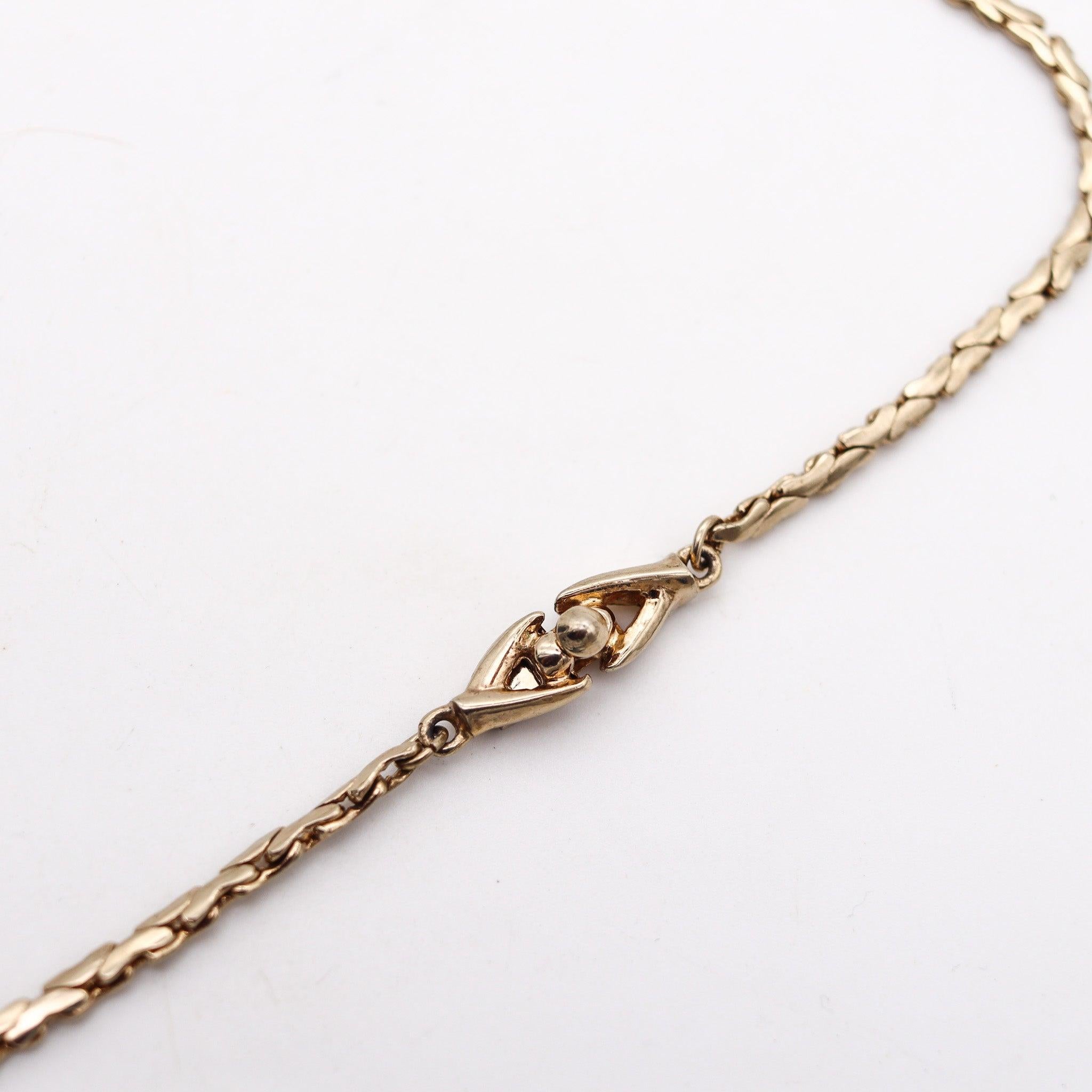 NORMAN BEL GEDDES 1950 Retro Modernist Necklace In Gilt Steel For Sale 3