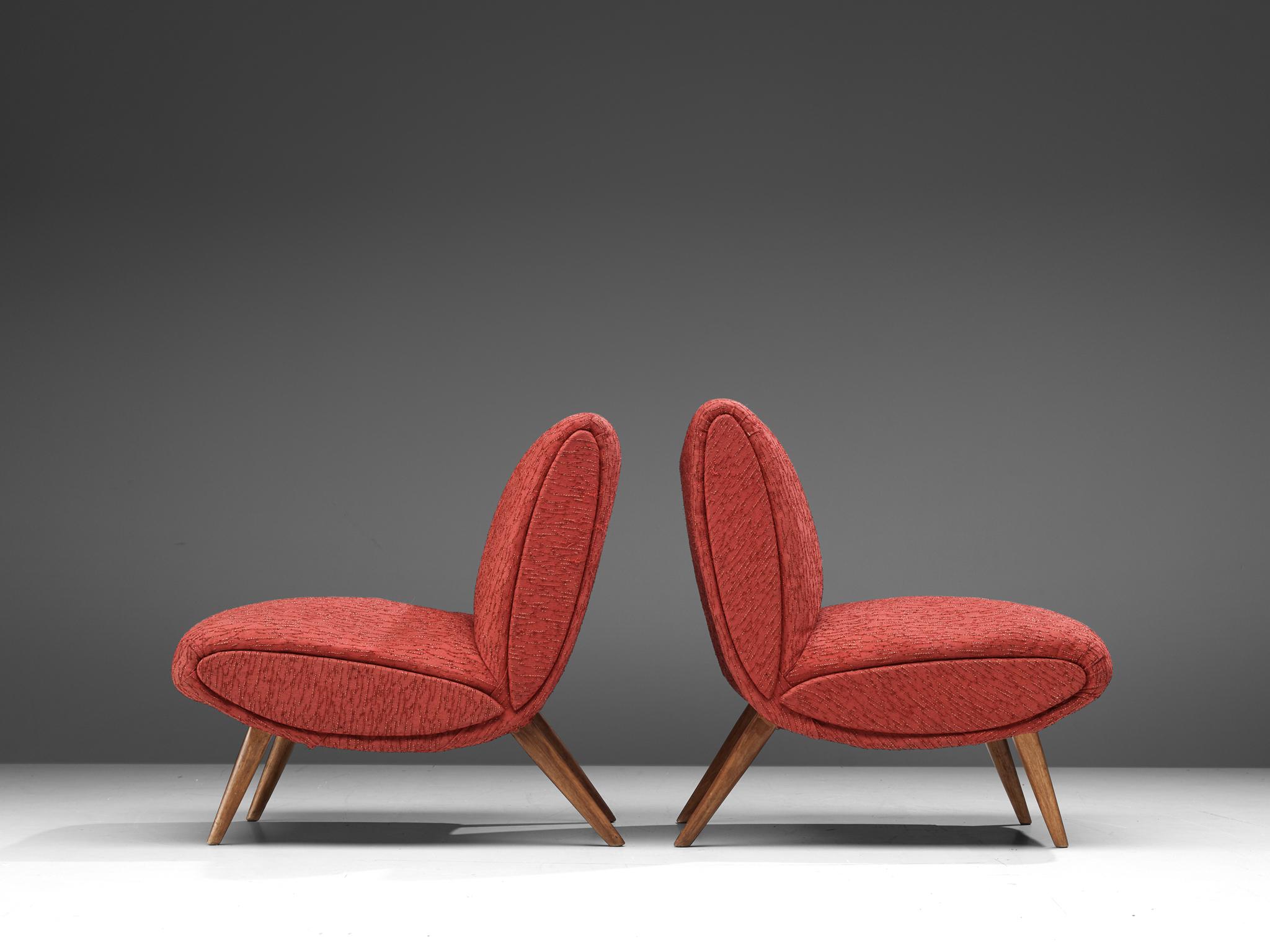 Norman Bel Geddes, pair of lounge chairs, fabric, beech, United States, designed in 1949

Pair of chairs designed by the American Industrial designer Norman Bel Geddes (1893-1958). In his book 'Horizons' (1932), he describes his design philosophy of