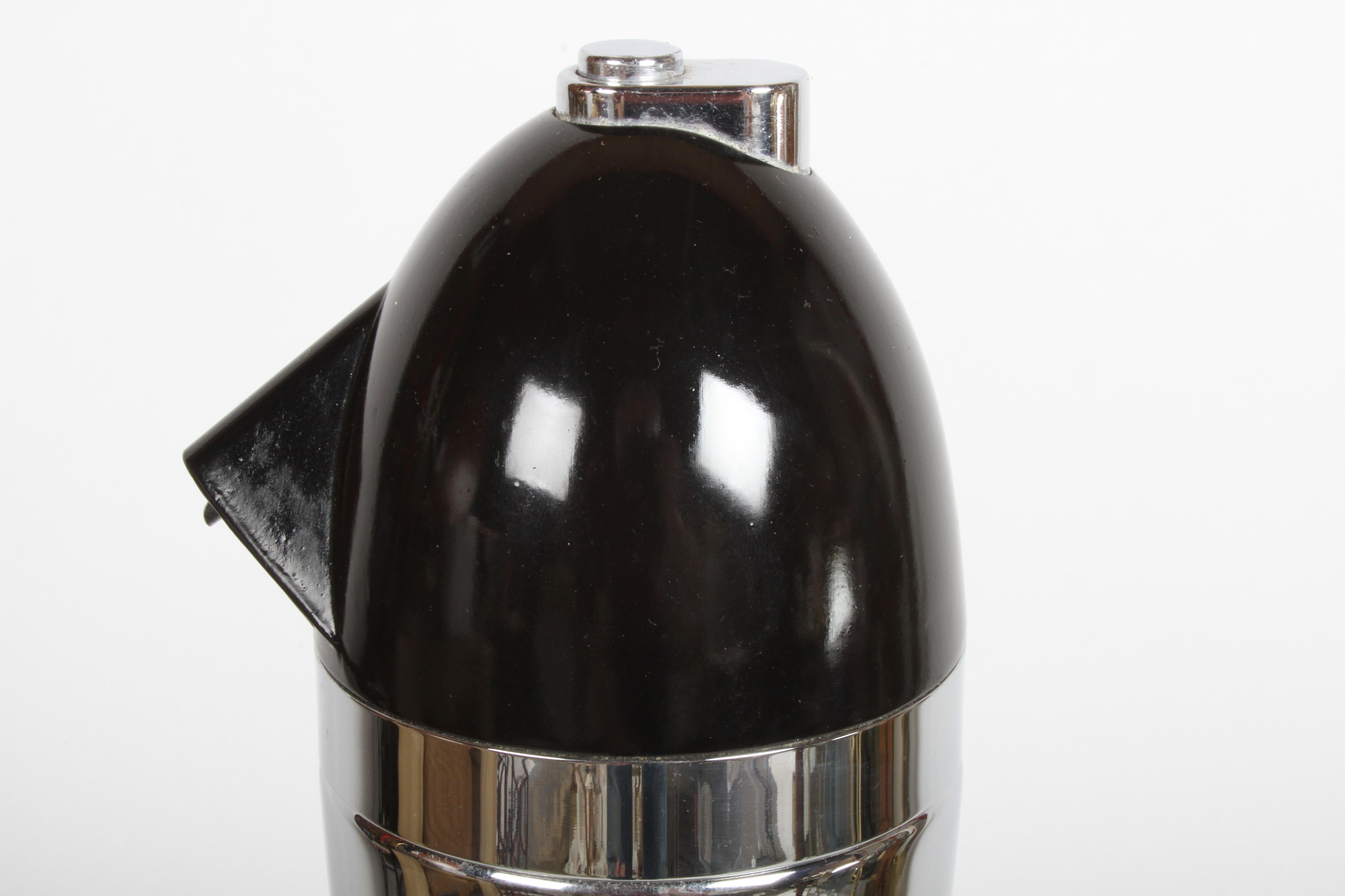Siphon rechargeable Soda King par Norman Bel Geddes, circa 1938, non utilisé en vente 6