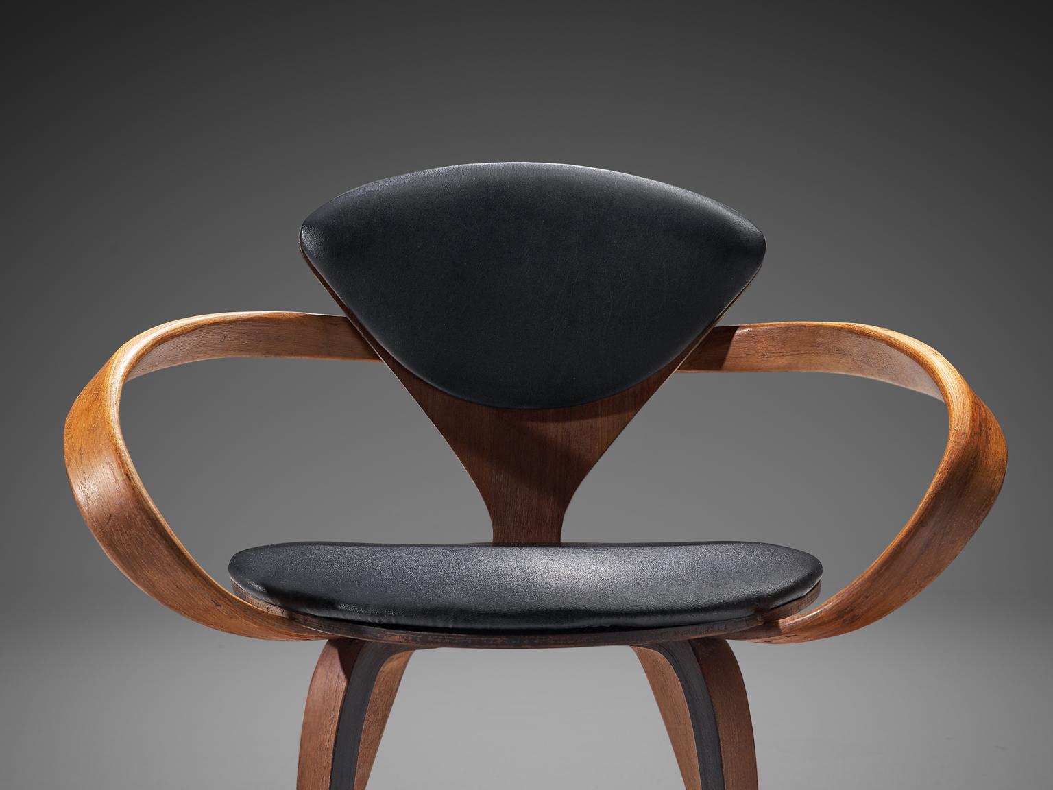Mid-20th Century Norman Cherner for Plycraft Four Walnut and Black Leather Dining Chairs