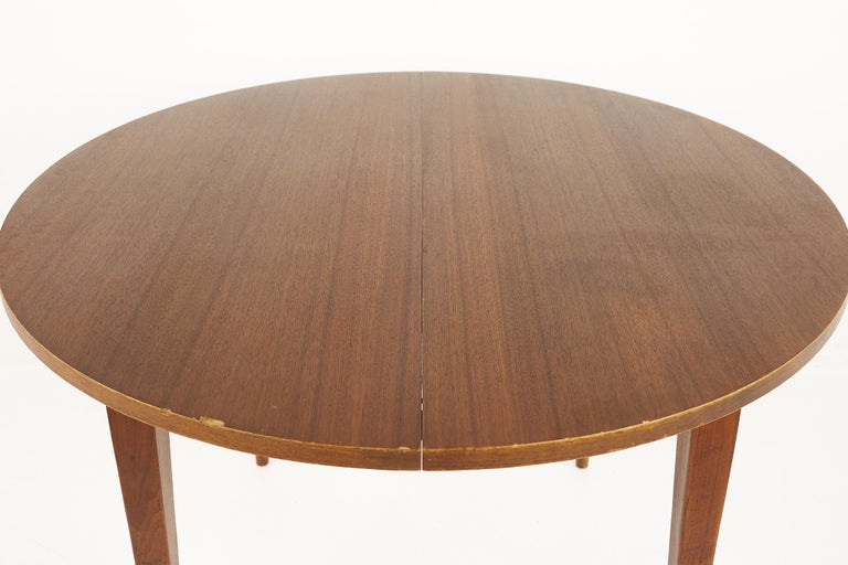 American Norman Cherner for Plycraft Mid Century Walnut Round Expanding Dining Table For Sale