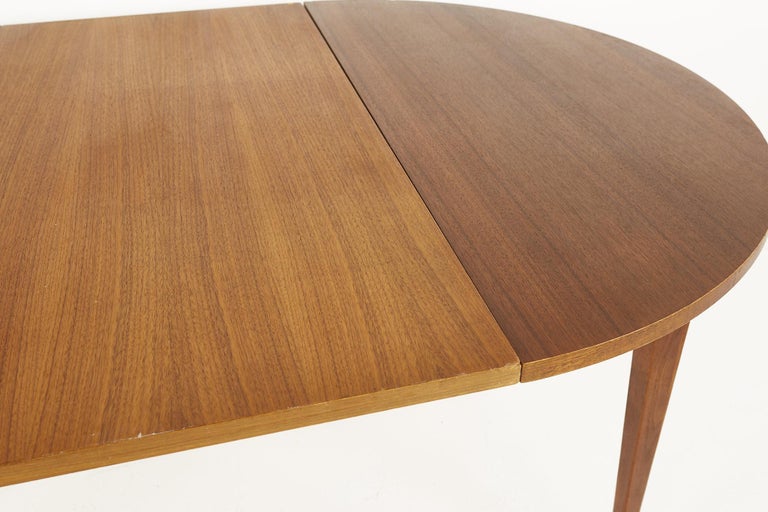 Norman Cherner for Plycraft Mid Century Walnut Round Expanding Dining Table For Sale 3
