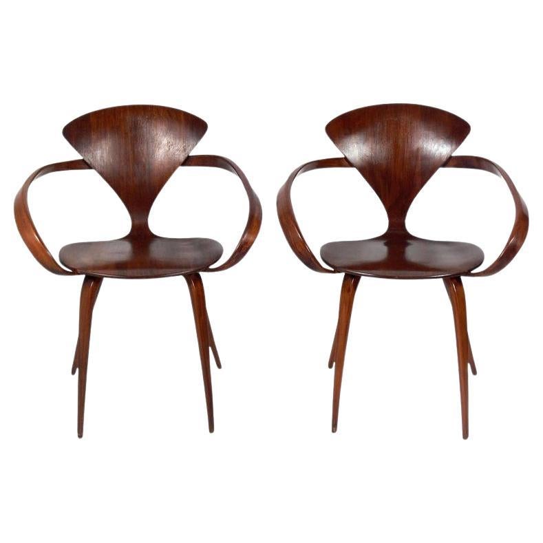 Paire de fauteuils sculpturaux Norman Cherner pour Plycraft Modernité du milieu du siècle dernier