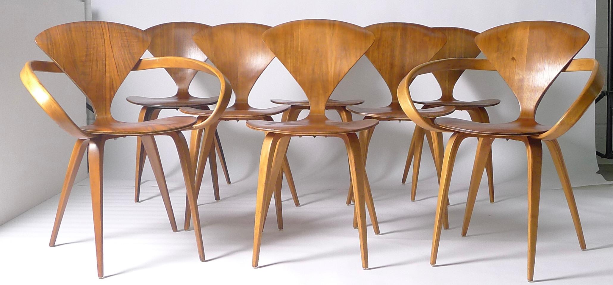 Norman Cherner for Plycraft, Set of 8 Original Chairs with Labels, Walnut Veneer For Sale 5