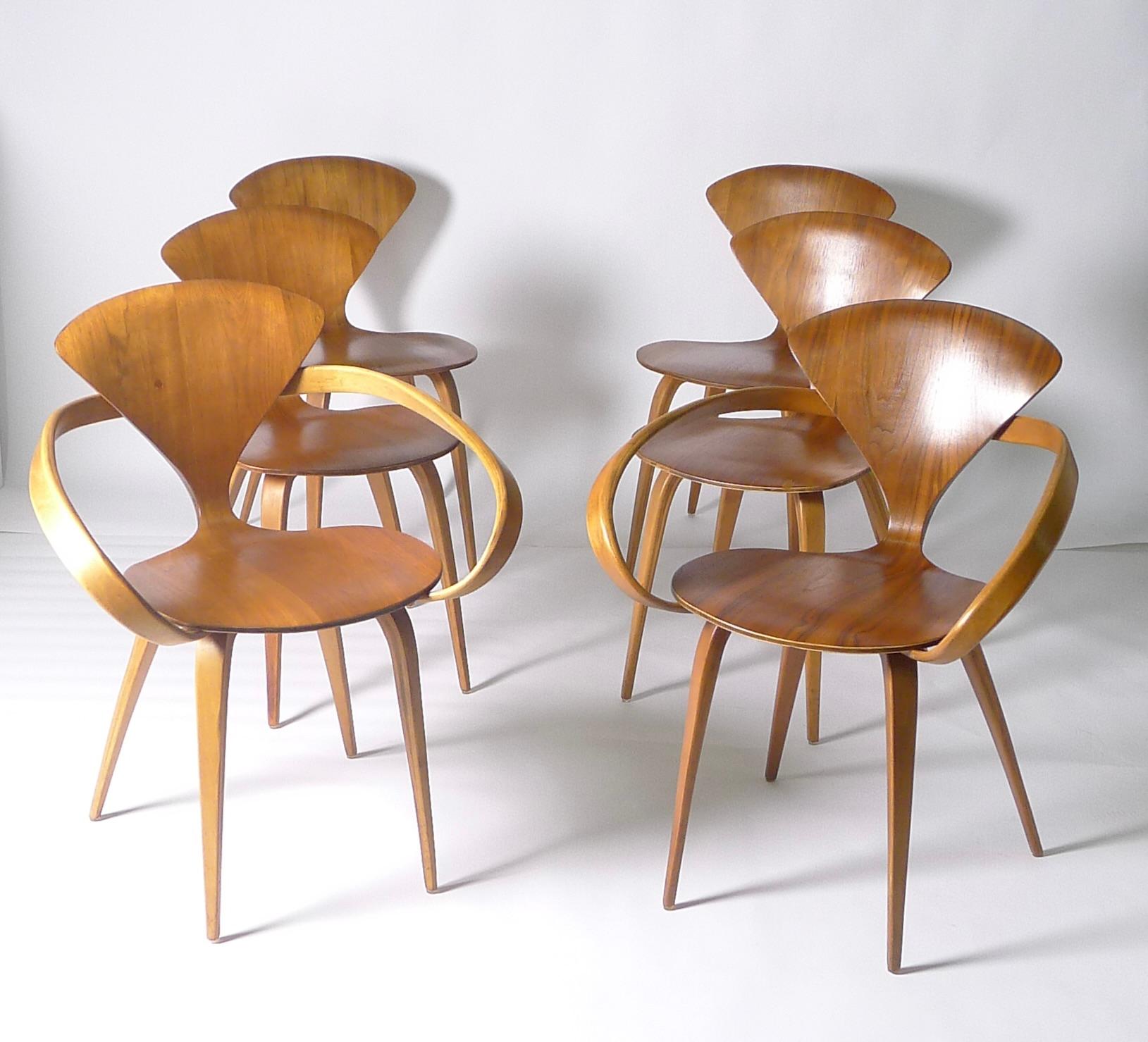 Mid-20th Century Norman Cherner for Plycraft, Set of 8 Original Chairs with Labels, Walnut Veneer