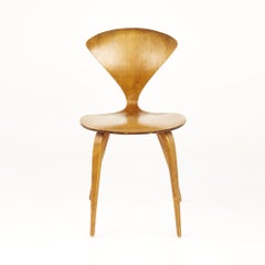 Norman Cherner Stuhl aus der Mitte des Jahrhunderts