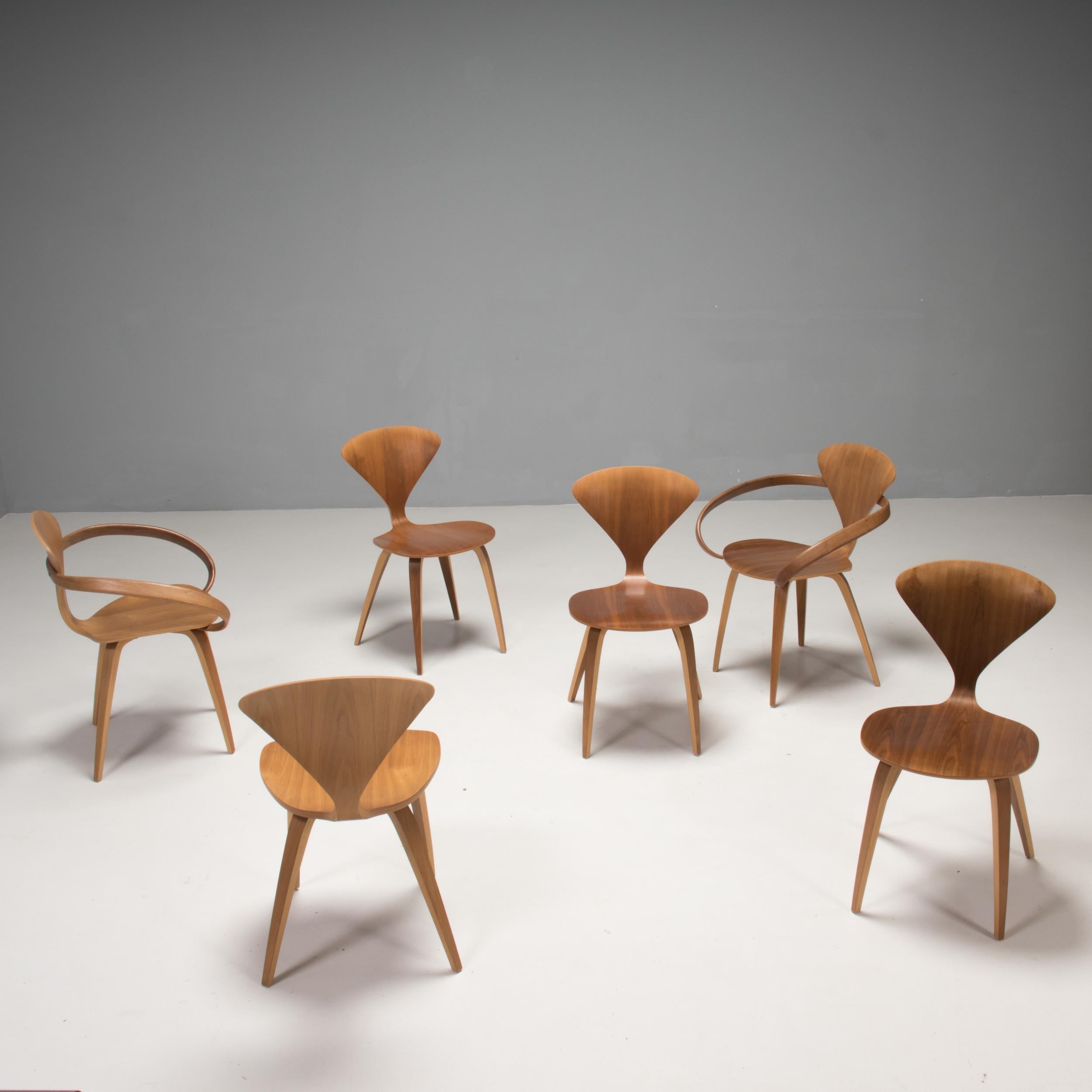 Norman Cherner Natural Walnut Dining Chairs, Set of 6, 2013 In Good Condition In London, GB