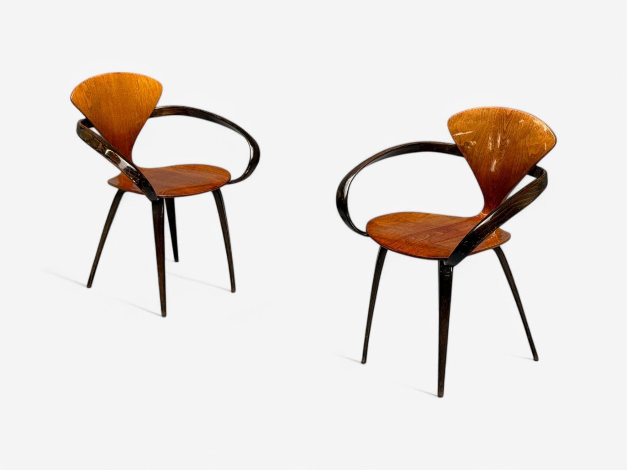 Norman Cherner, Plycraft, Mid-Century Modern, Pretzel Dining Chairs, USA, 1960s In Good Condition For Sale In Manhasset, NY