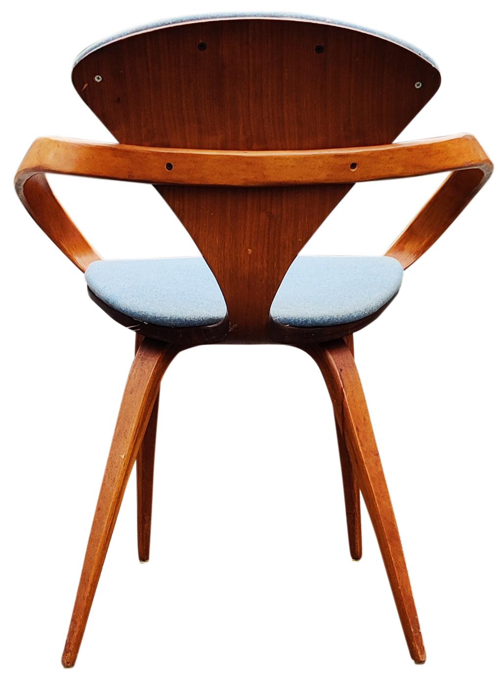 American Norman Cherner Pretzel Armchair for Plycraft Walnut Upholstery 1960s MCM Classic