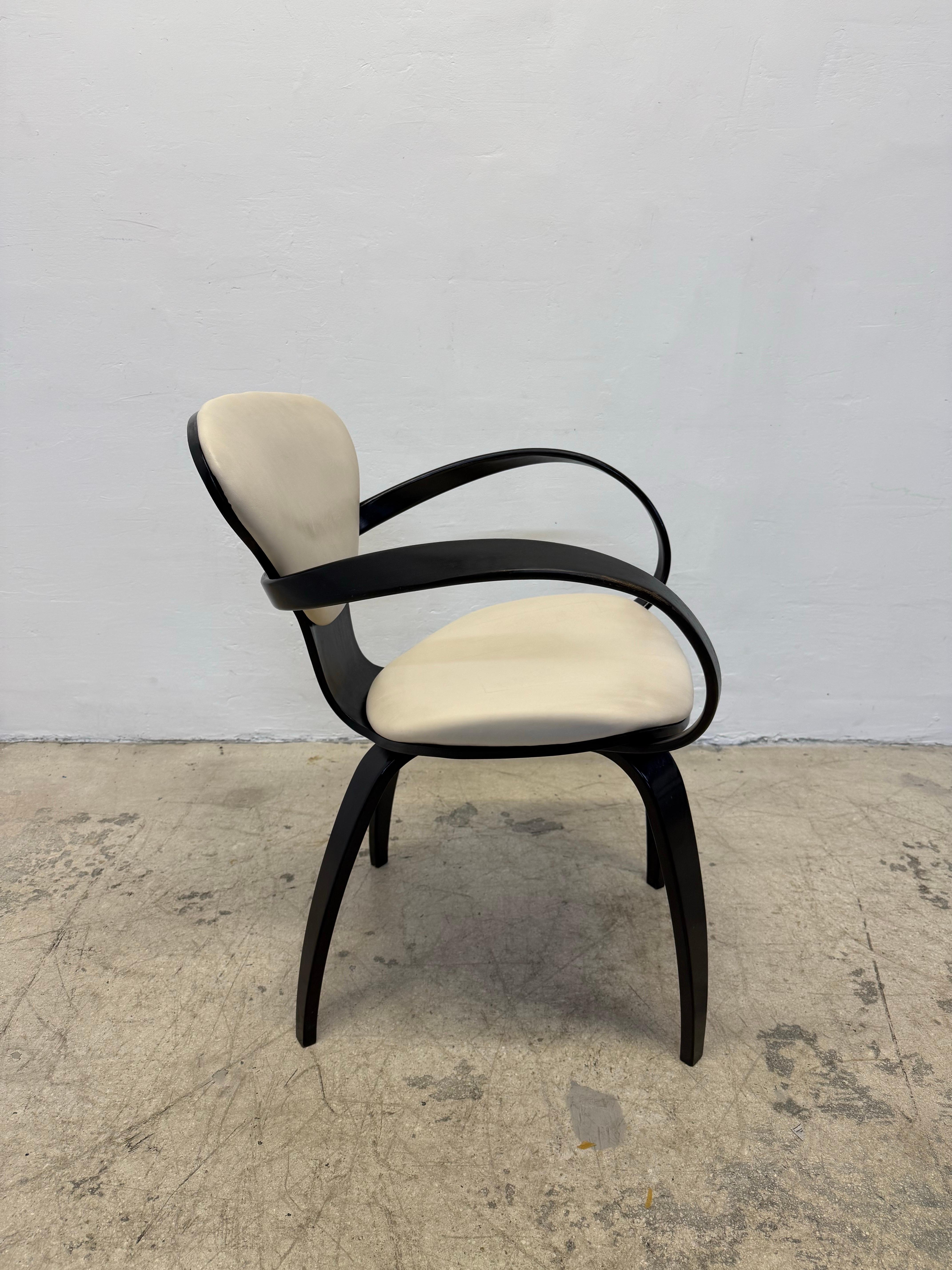 Norman Cherner Pretzel Chairs for Plycraft - Set of Four For Sale 2