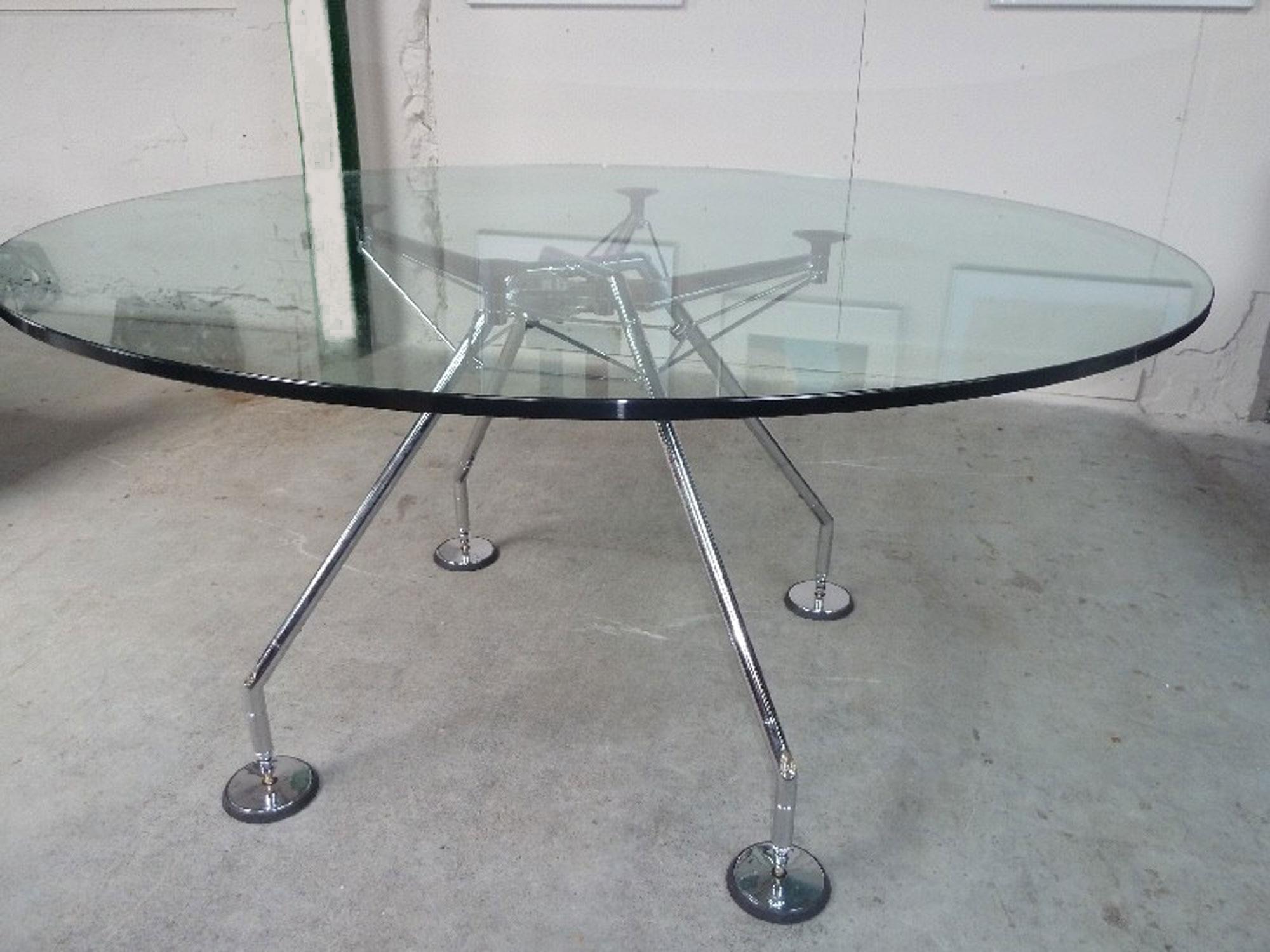 Norman Foster for Tecno Glass and Steel Table Nomos Series, 1970s In Good Condition In bari, IT