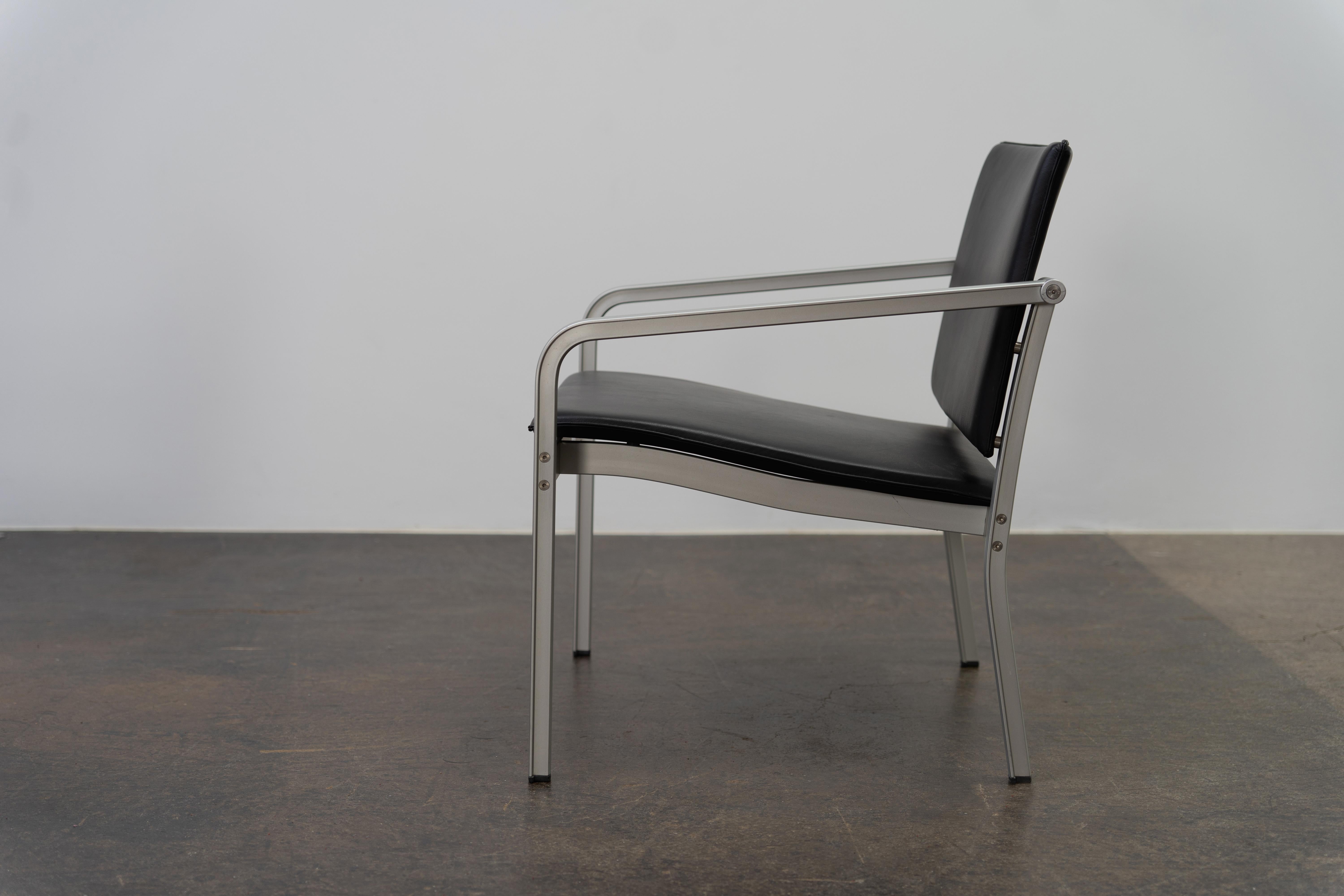 Late 20th Century Norman Foster - Leather Lounge Chairs by Thonet, A 903PF, 1999 For Sale