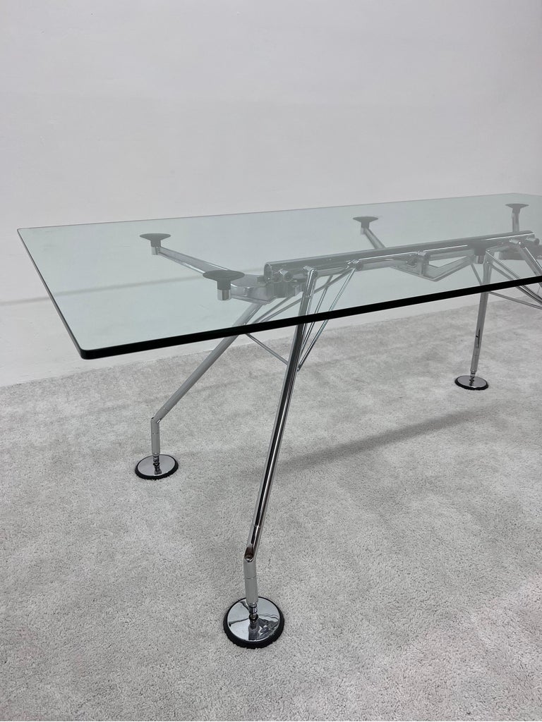 Norman Foster Nomos Dining or Conference Table for Tecno For Sale 3