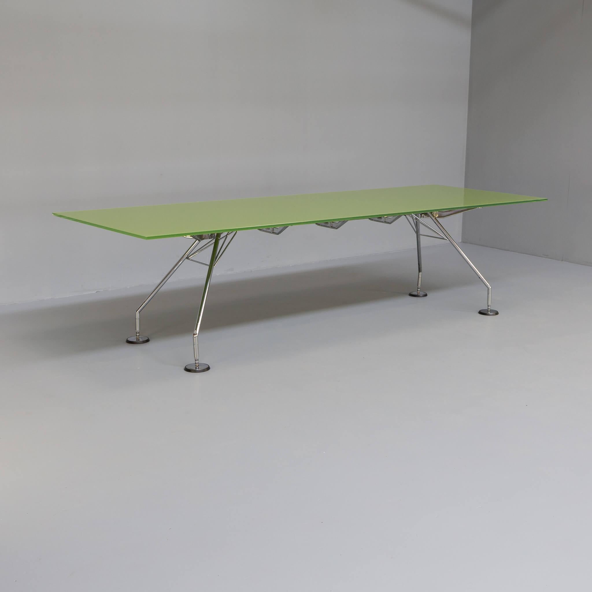 Post-Modern Norman Foster ‘Nomos’ Green Glass Table Desk for Tecno For Sale