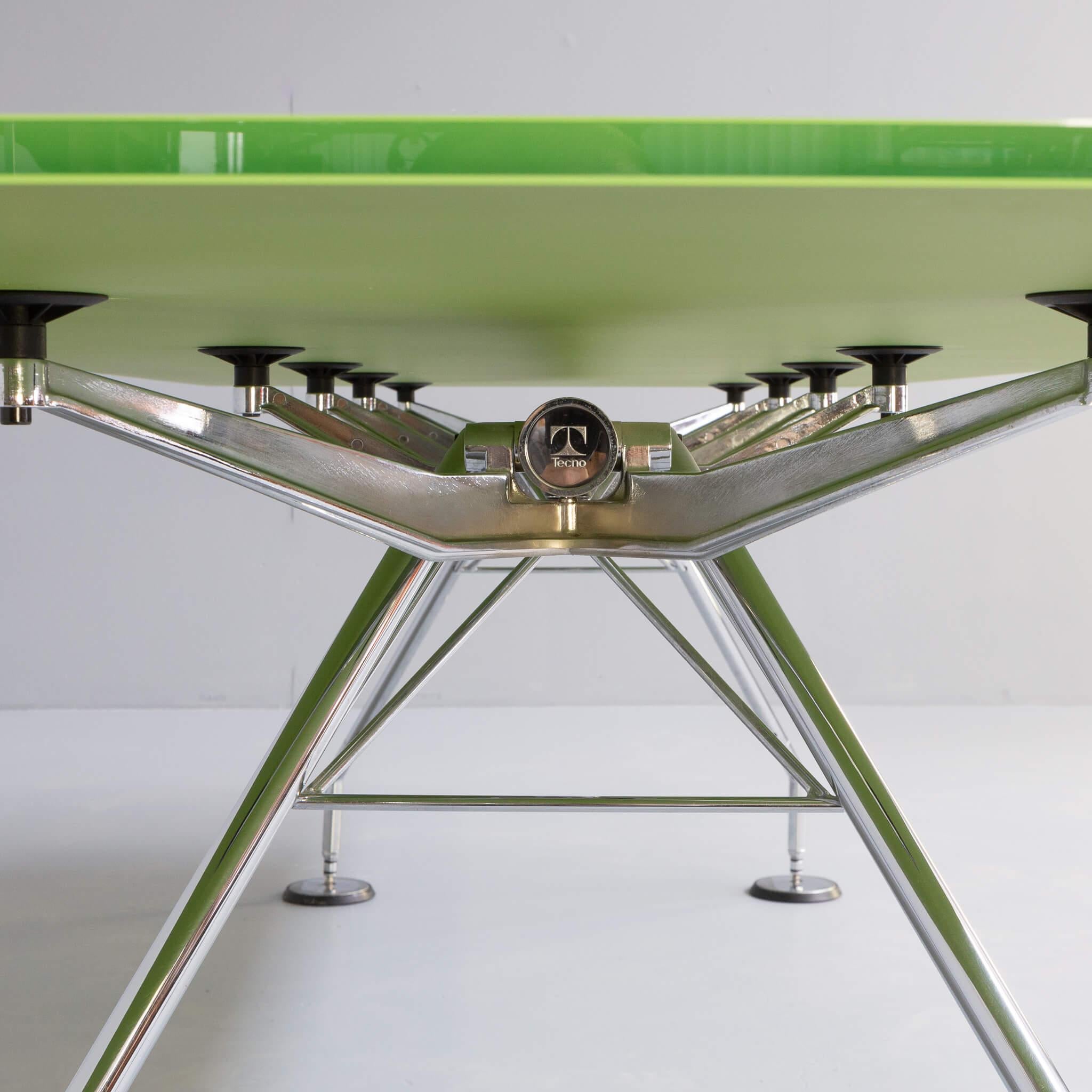 Contemporary Norman Foster ‘Nomos’ Green Glass Table Desk for Tecno For Sale
