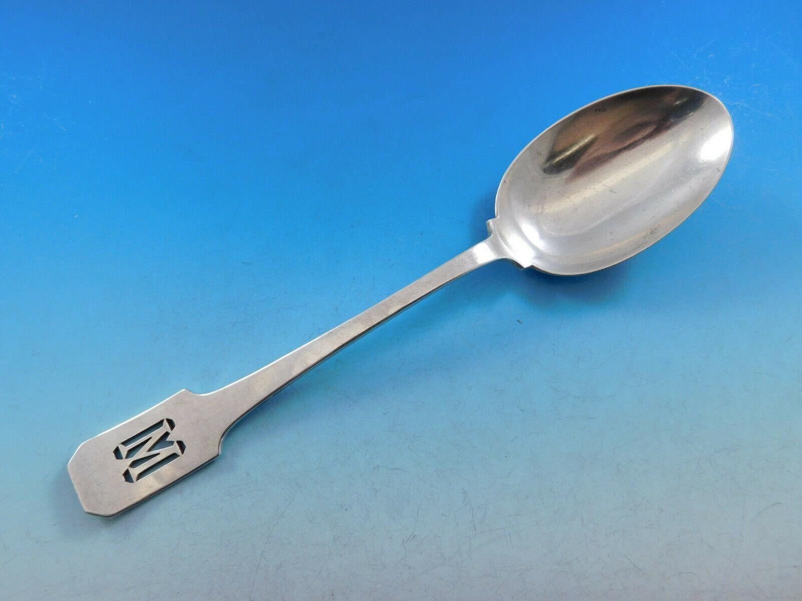 Set di posate in argento massiccio Norman Hammered by Shreve 77 pezzi M Monogram in vendita 1