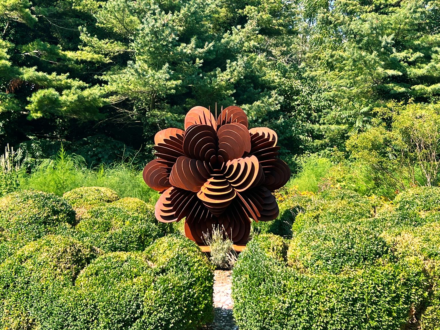 «loom n° 3 » de la série Bloom, sculpture abstraite organique en acier - Sculpture de Norman Mooney