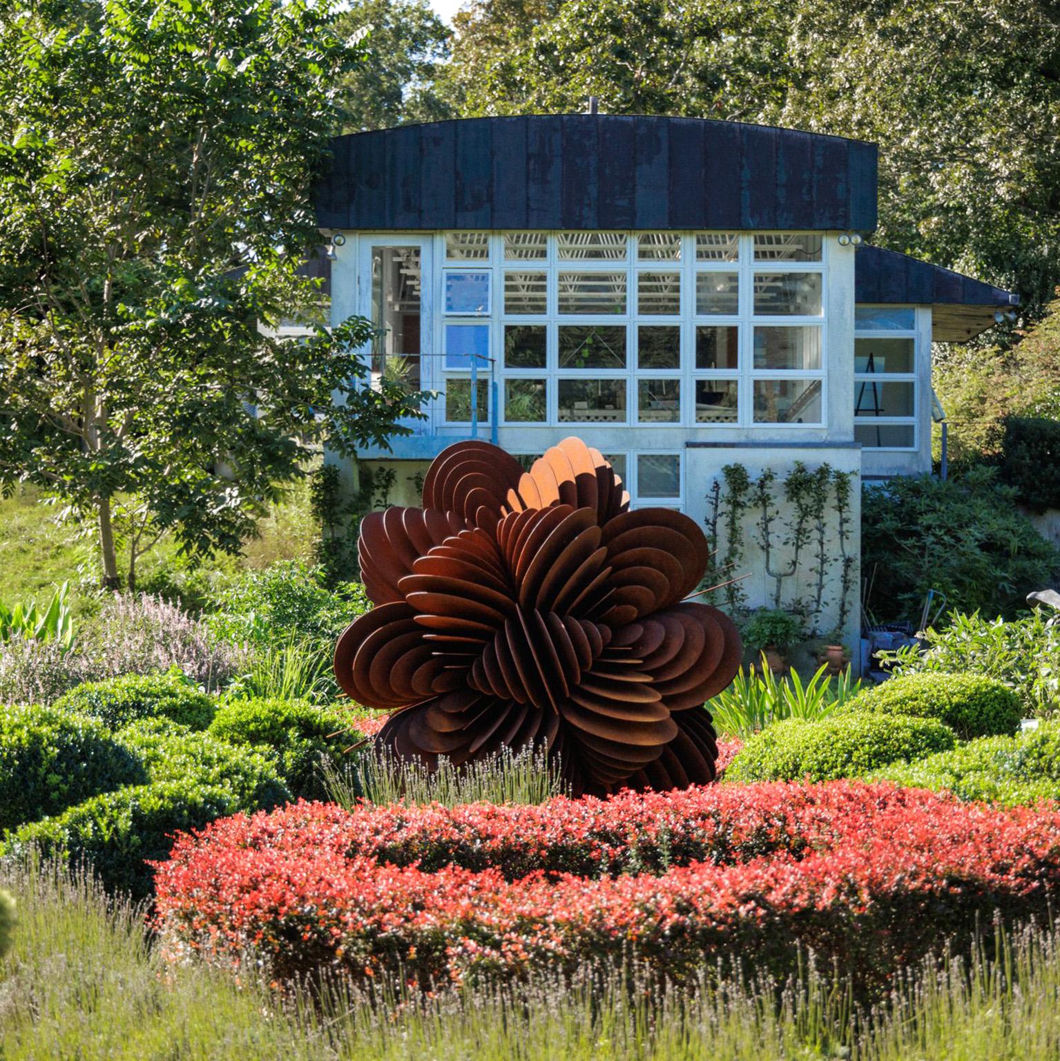 «loom n° 3 » de la série Bloom, sculpture abstraite organique en acier en vente 3
