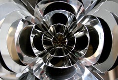 "I Want You No. 3", Abstrakte Wandreliefskulptur aus Edelstahl, Silber