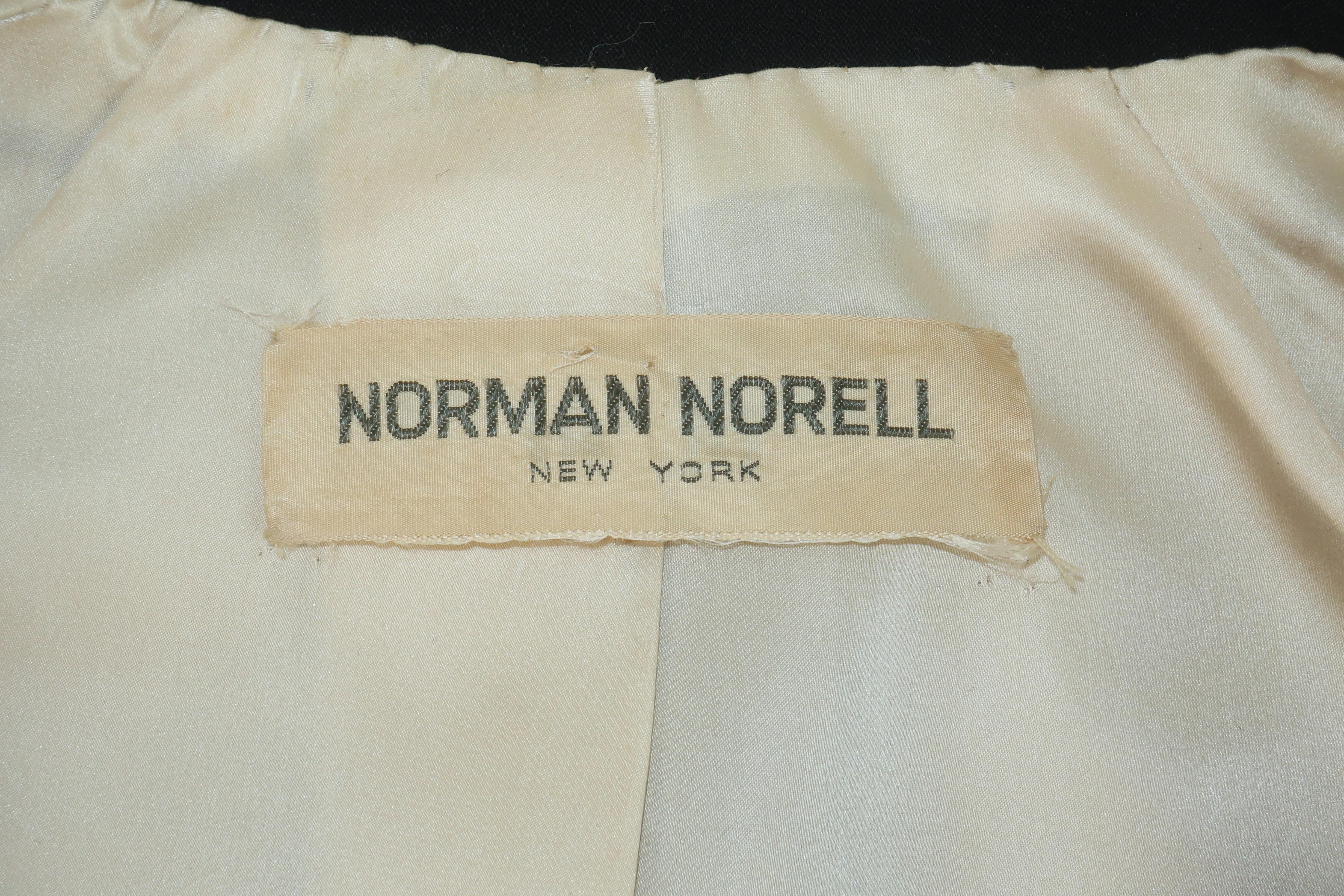 Norman Norell, costume de soirée avec jupe longue ceinturée et veste courte, 1968 en vente 9