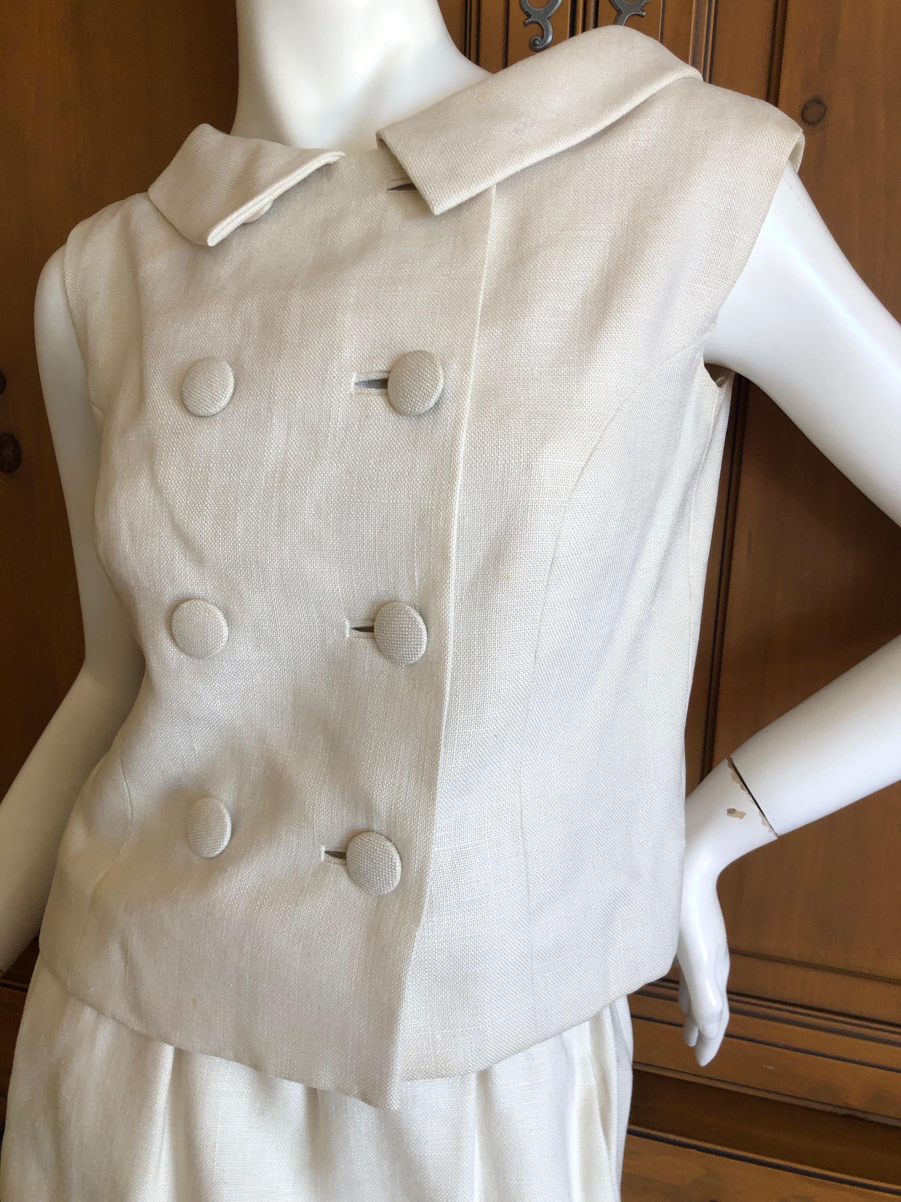 Norman Norell Ivory Linen 1960's Sleeveless Double Breasted Skirt Suit  In Good Condition For Sale In Cloverdale, CA