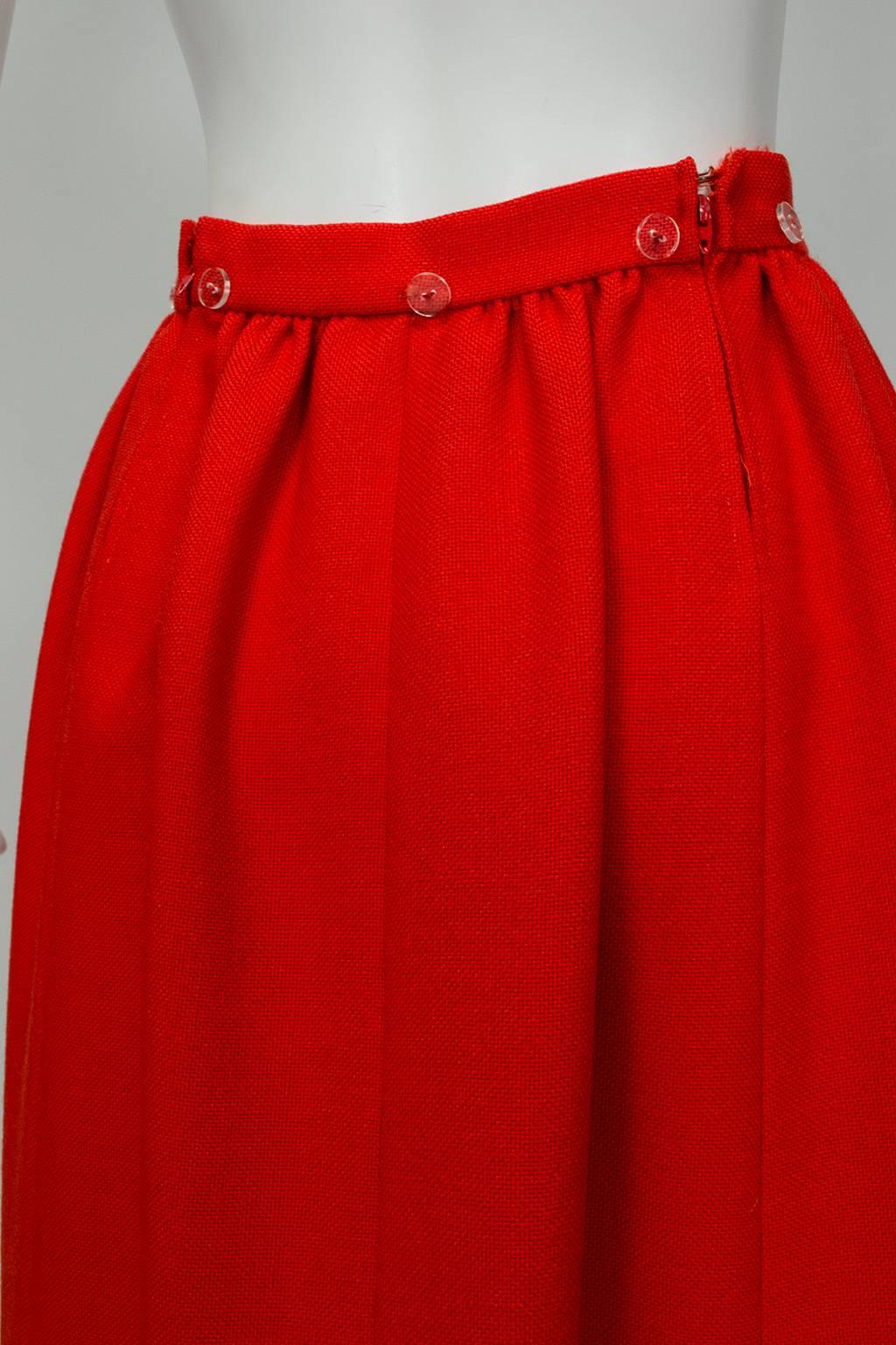 Norman Norell Jupe de hostess froncée rouge épaisse, petite taille, années 1960 en vente 1