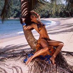 Norman Parkinson 'Clio Goldsmith in Tobago für Vogue, April 1975'.