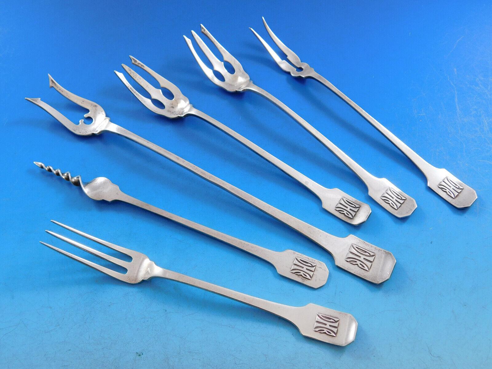 Norman Plain by Shreve Sterling Silver Flatware Set Service 267 Pieces Dinner In Excellent Condition For Sale In Big Bend, WI