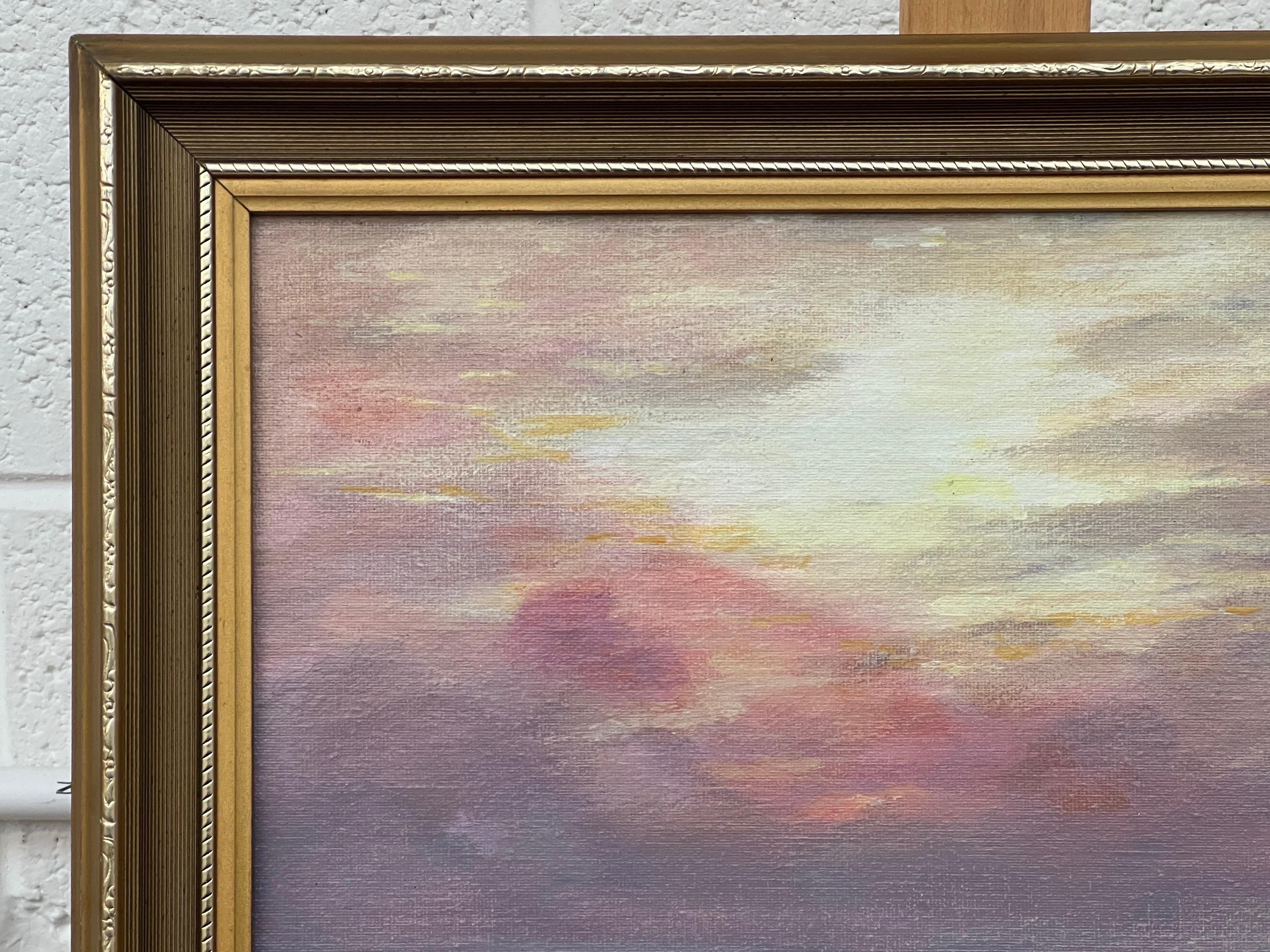 Pintura de paisaje marino al amanecer con cielo rosa y olas del artista británico del siglo XX, Norman Scott

El arte mide 16 x 12 pulgadas 
El marco mide 18 x 14 pulgadas 

Óleo sobre tabla original de época que utiliza una paleta de colores pastel