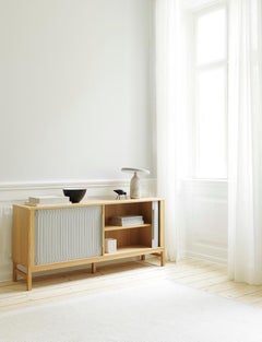 Normann Copenhagen Jalousi Sideboard Dunkelblau entworfen von Simon Legald