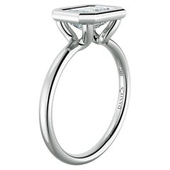 Norme de Danhov Verlobungsring aus 14k Weißgold mit kubischem Zirkon in der Mitte