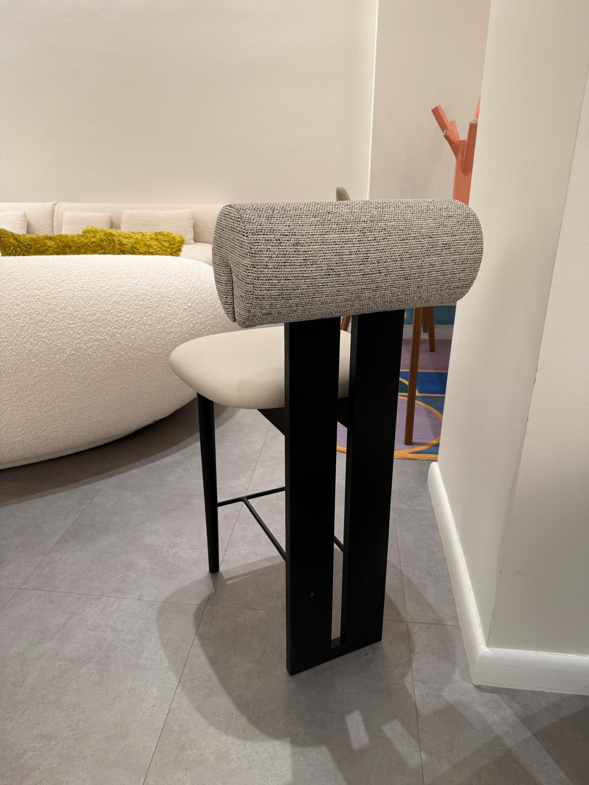 Tabouret de comptoir Norr11 de Kristian Sofus Hansen & Tommy Hyldahl en STOCK Excellent état - En vente à New York, NY