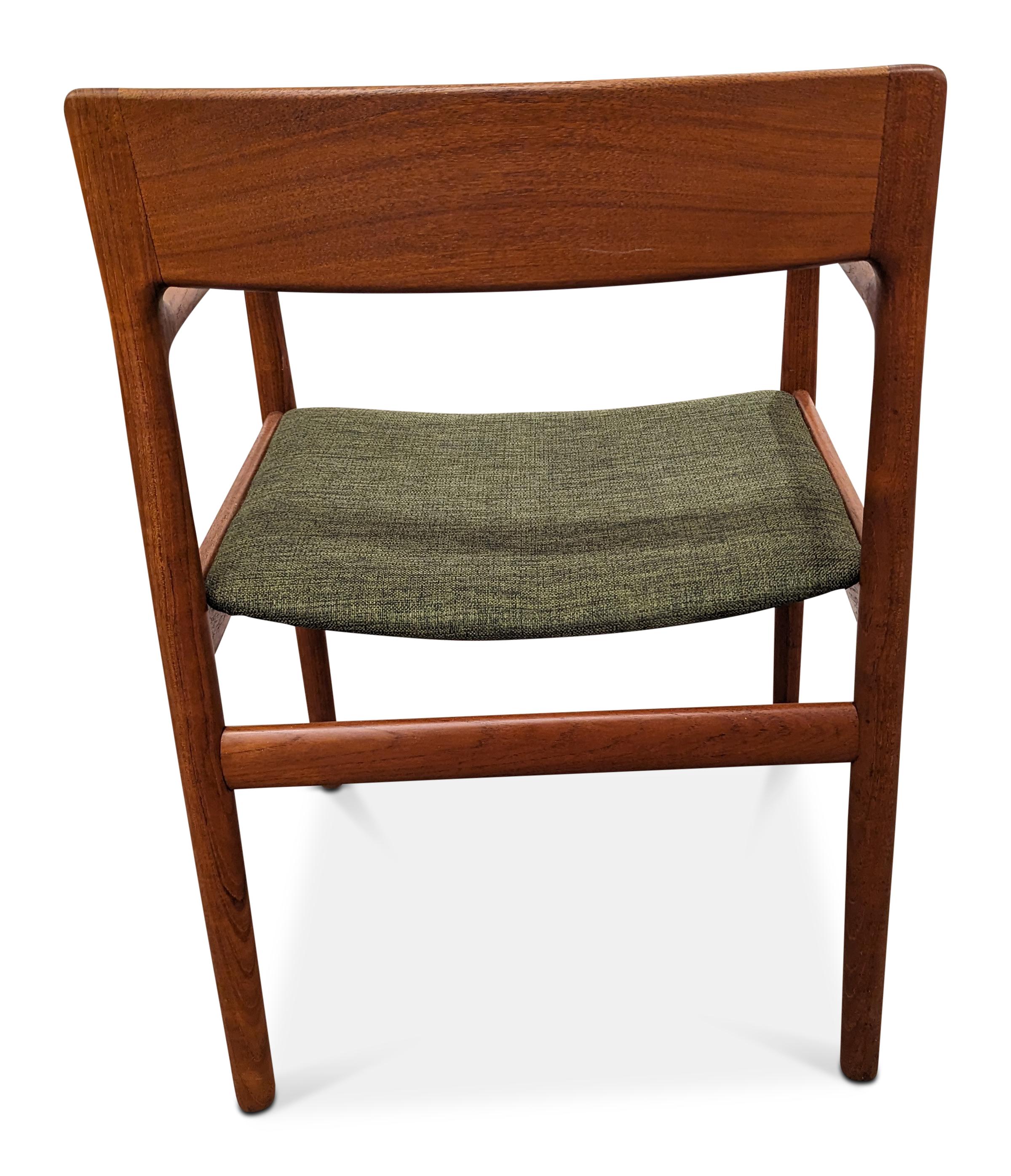 Norregard Moeblefabrik Teak Desk Chairs - 022484 Vintage Danish Mid Century  In Good Condition For Sale In Jersey City, NJ