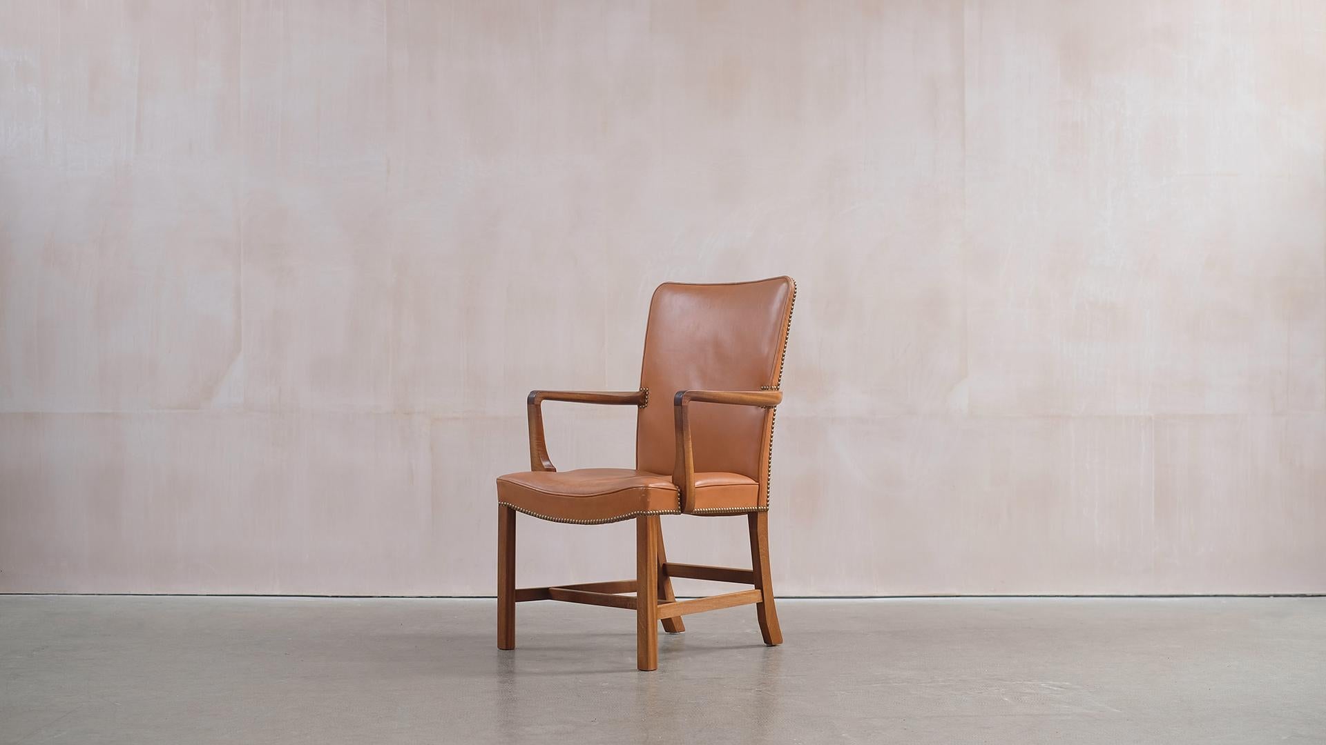 Norrevold Armchair by Kaare Klint  In Good Condition For Sale In Epperstone, Nottinghamshire