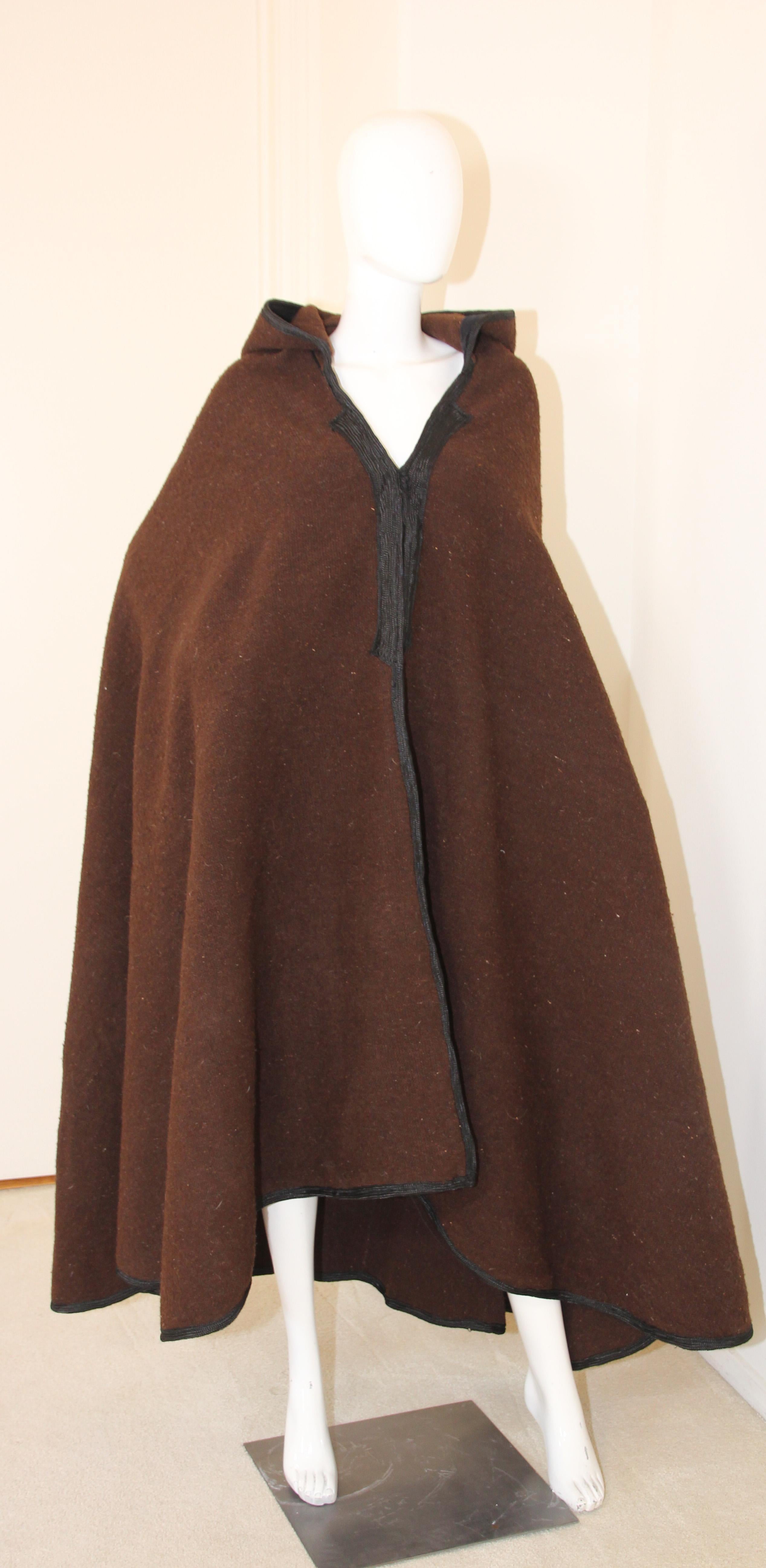 Black North Africa Berber Ethnic Moroccan Burnous Brown Wool Cape