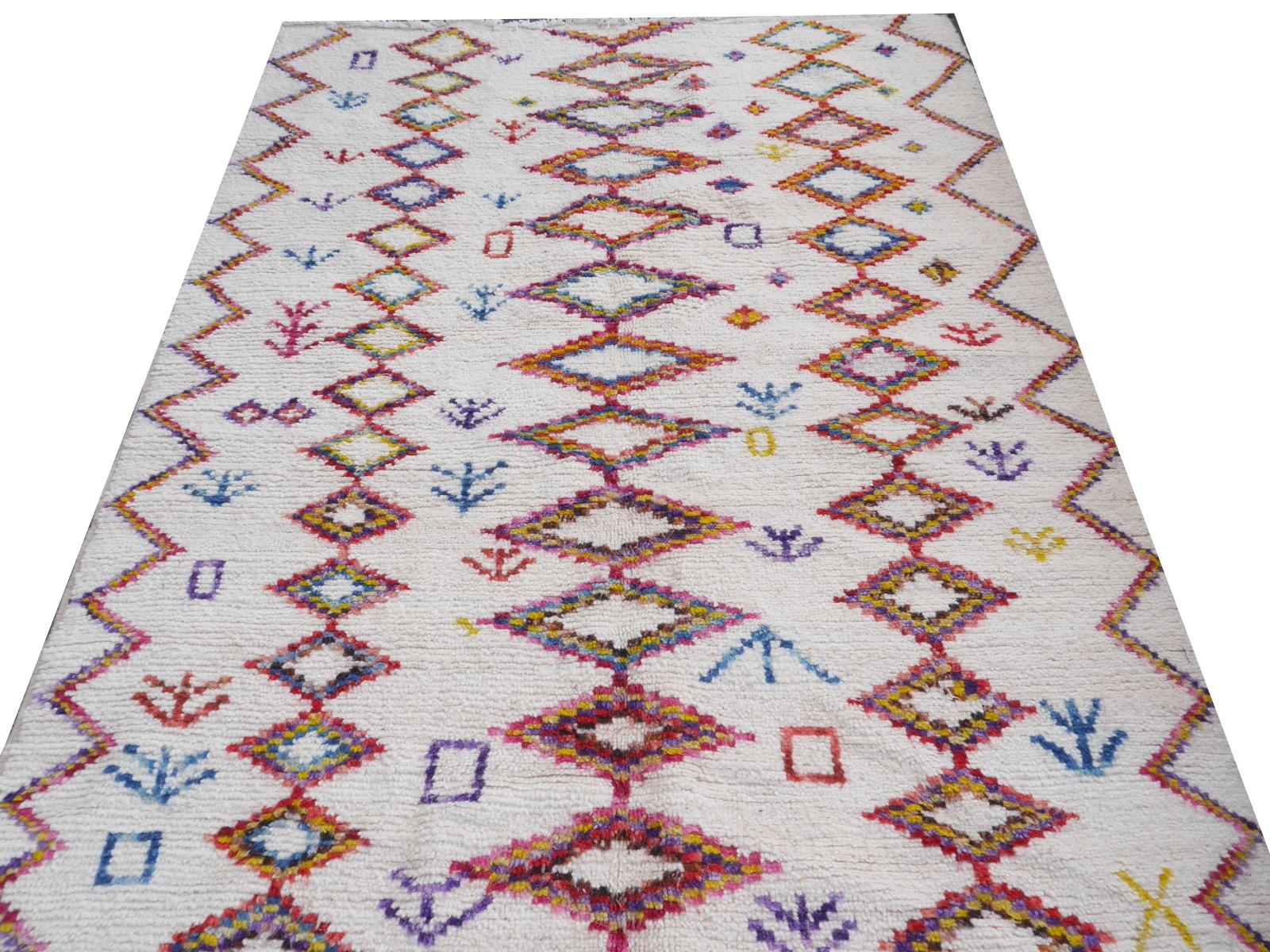 Tribal North African Moroccan Berber Rug Diamond Design Wool White, Pink