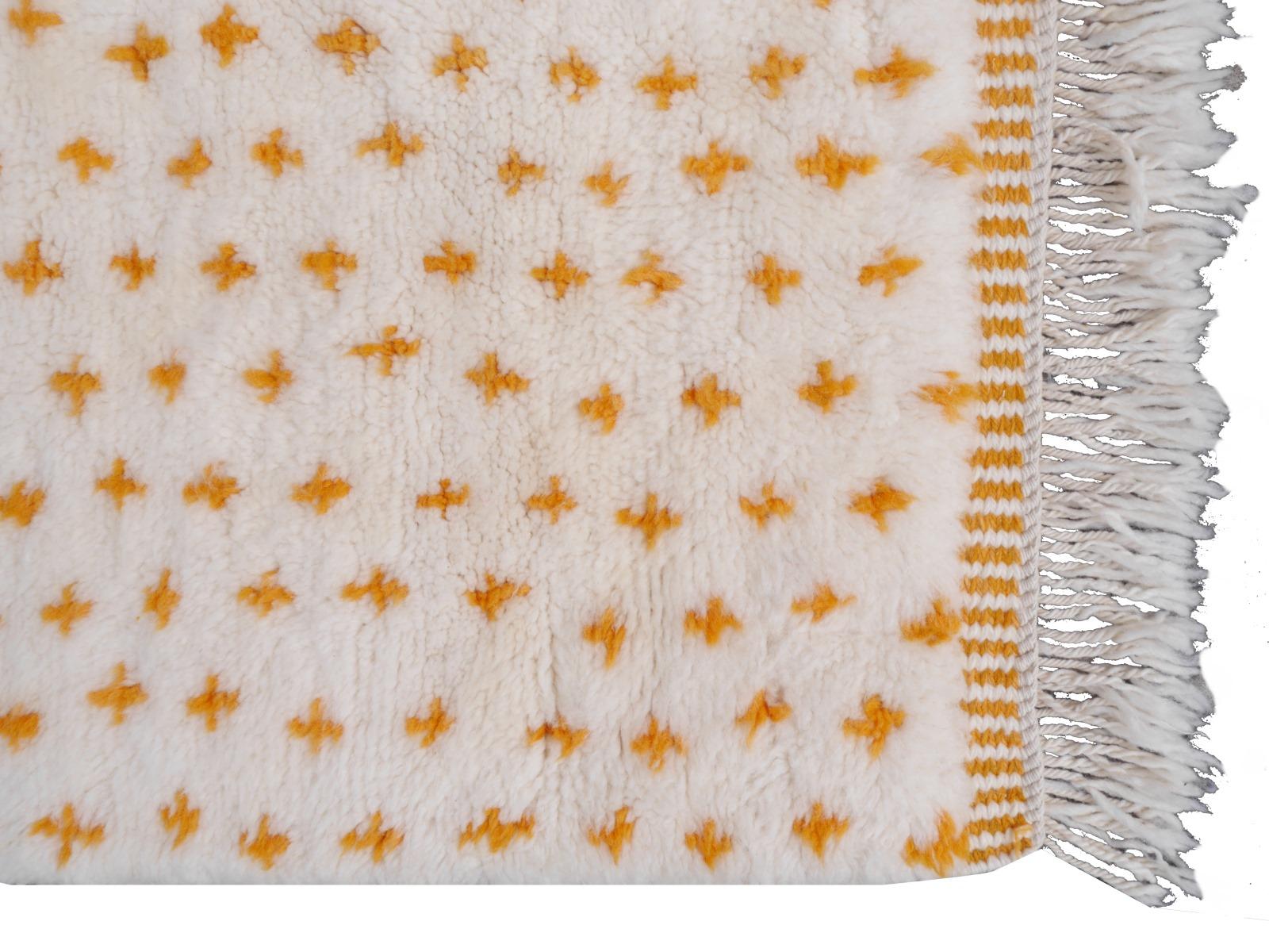 Alfombra Bereber Marroquí Norteafricana Lana Blanca Naranja Anudada a Mano en venta 2