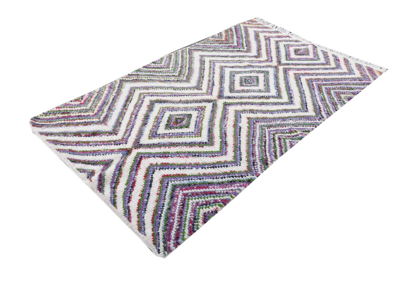 pink zig zag rug