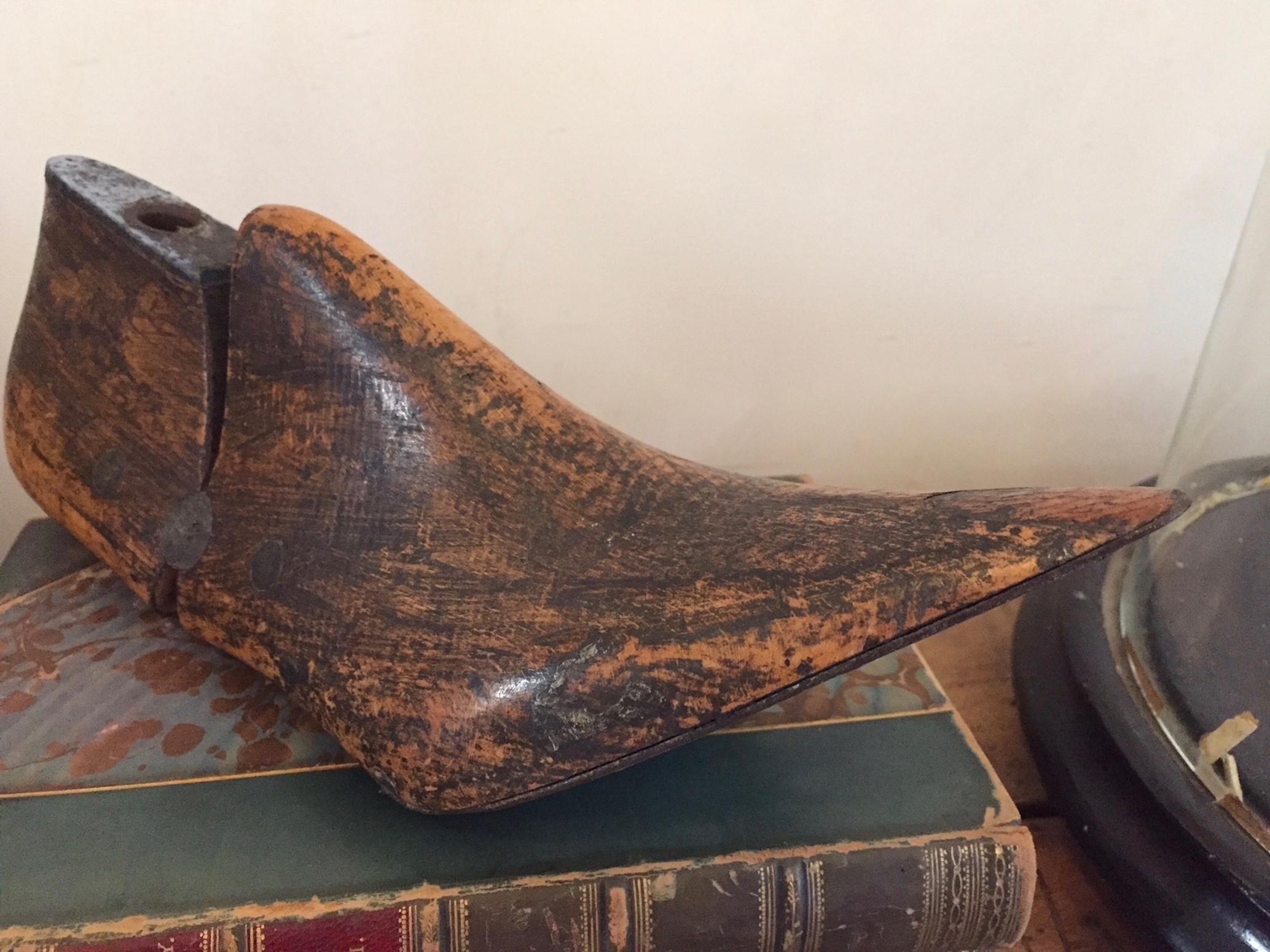 North African Pointy Wood Balgha Shoemakers Form For Sale 1