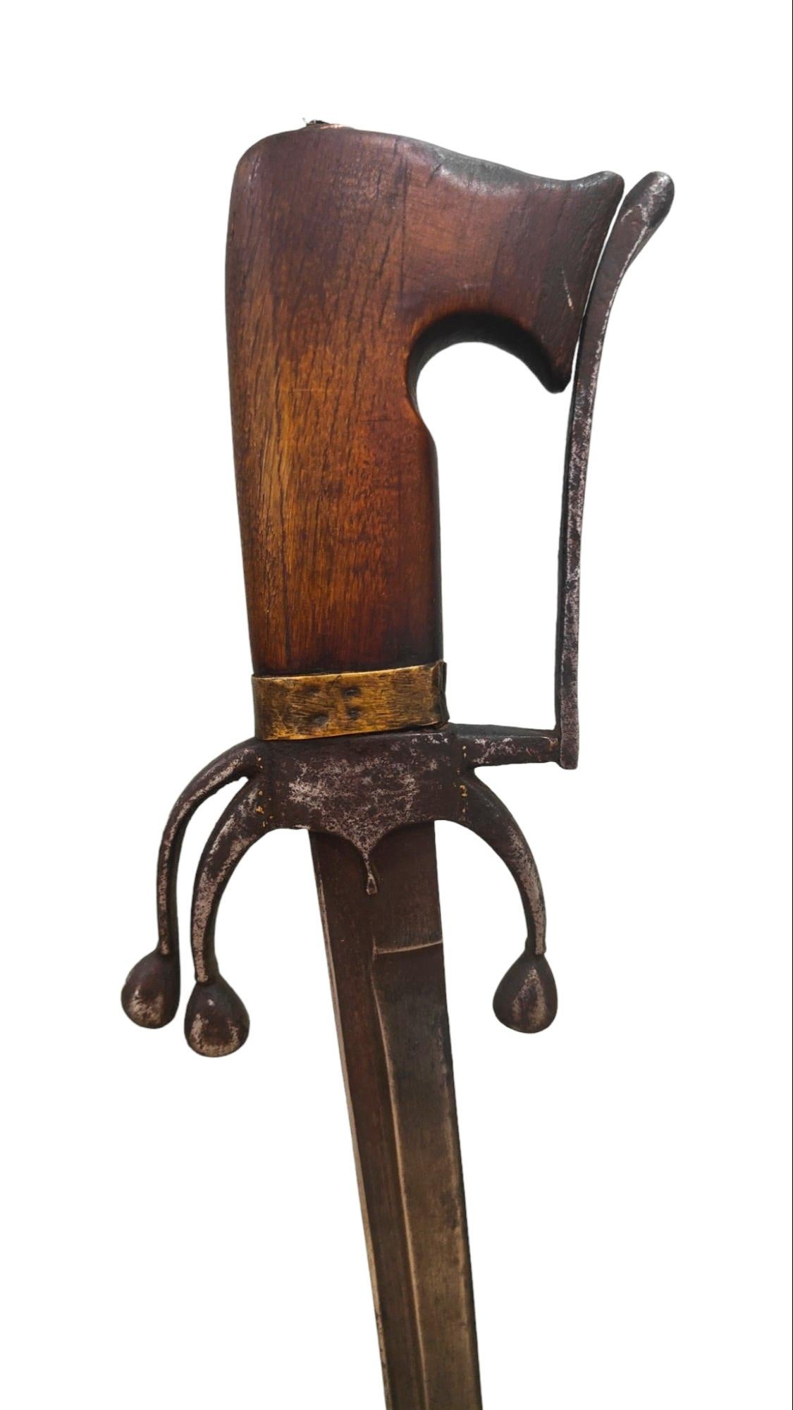 North African Sword (Nimcha), Morocco, Early 19th Century In Good Condition For Sale In Madrid, ES