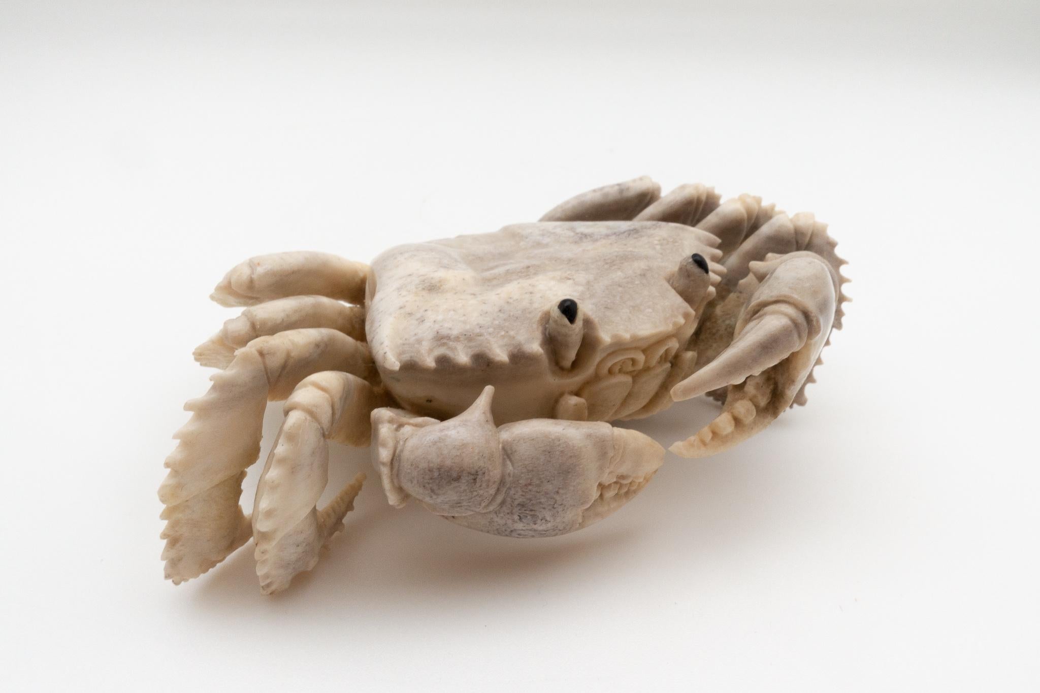 North American Moose Antler Carving of Crab In Excellent Condition In New York, NY