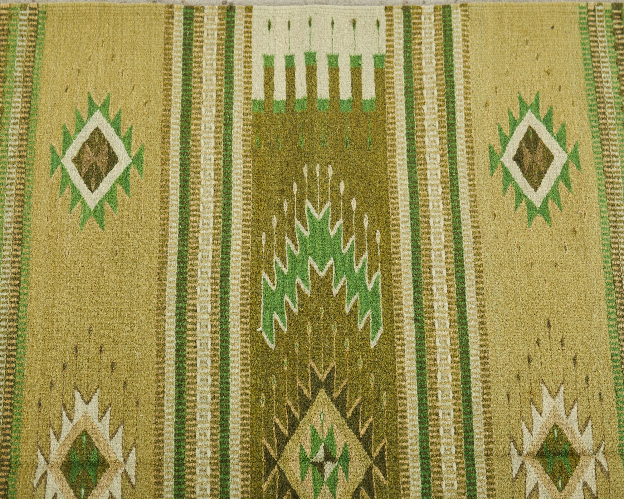 North American Navajo Style Wool Rug in Green Tones For Sale 3