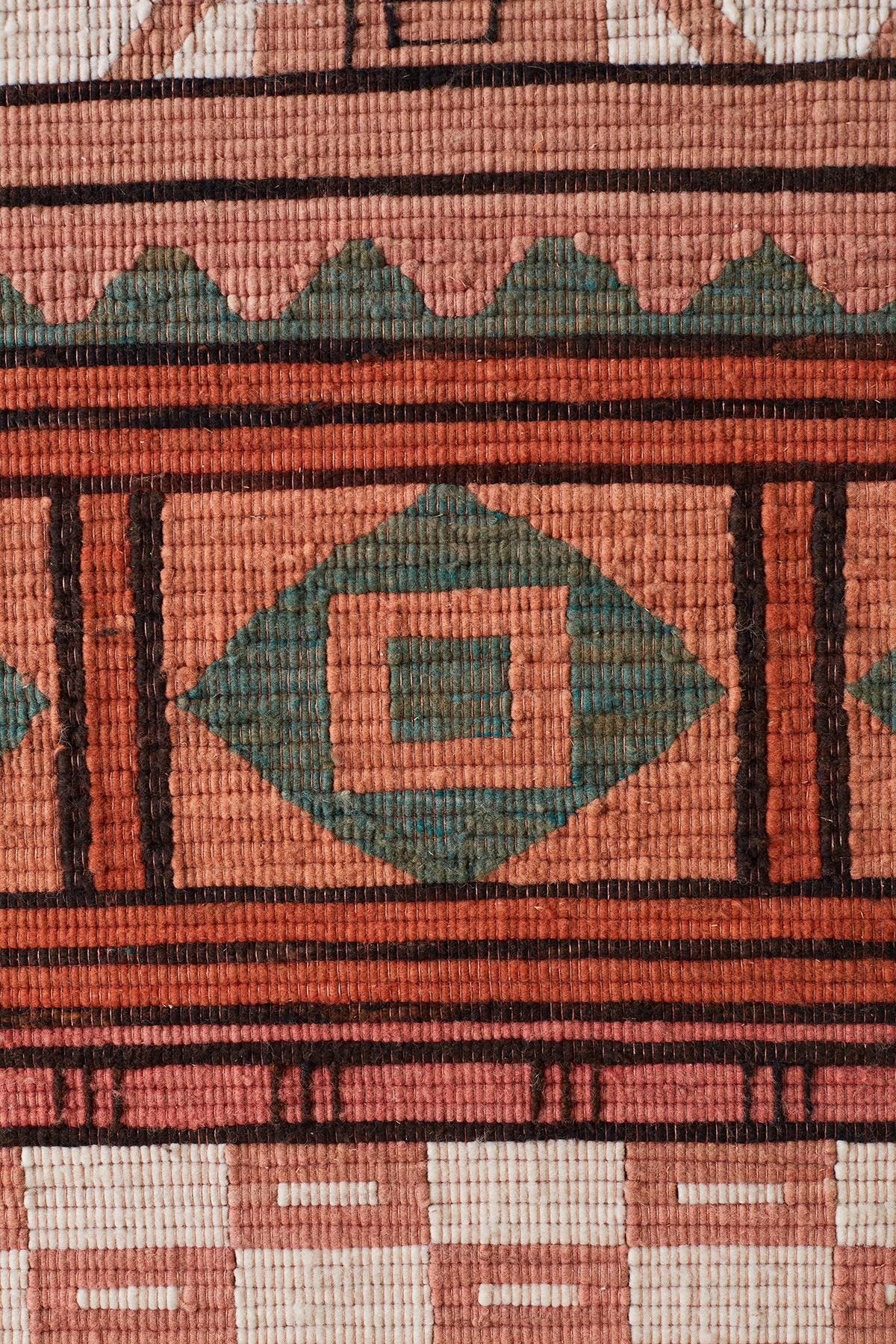 Nordamerikanisches gewebtes geometrisches Textil-Paneel mit Textilbeschlägen im Angebot 1