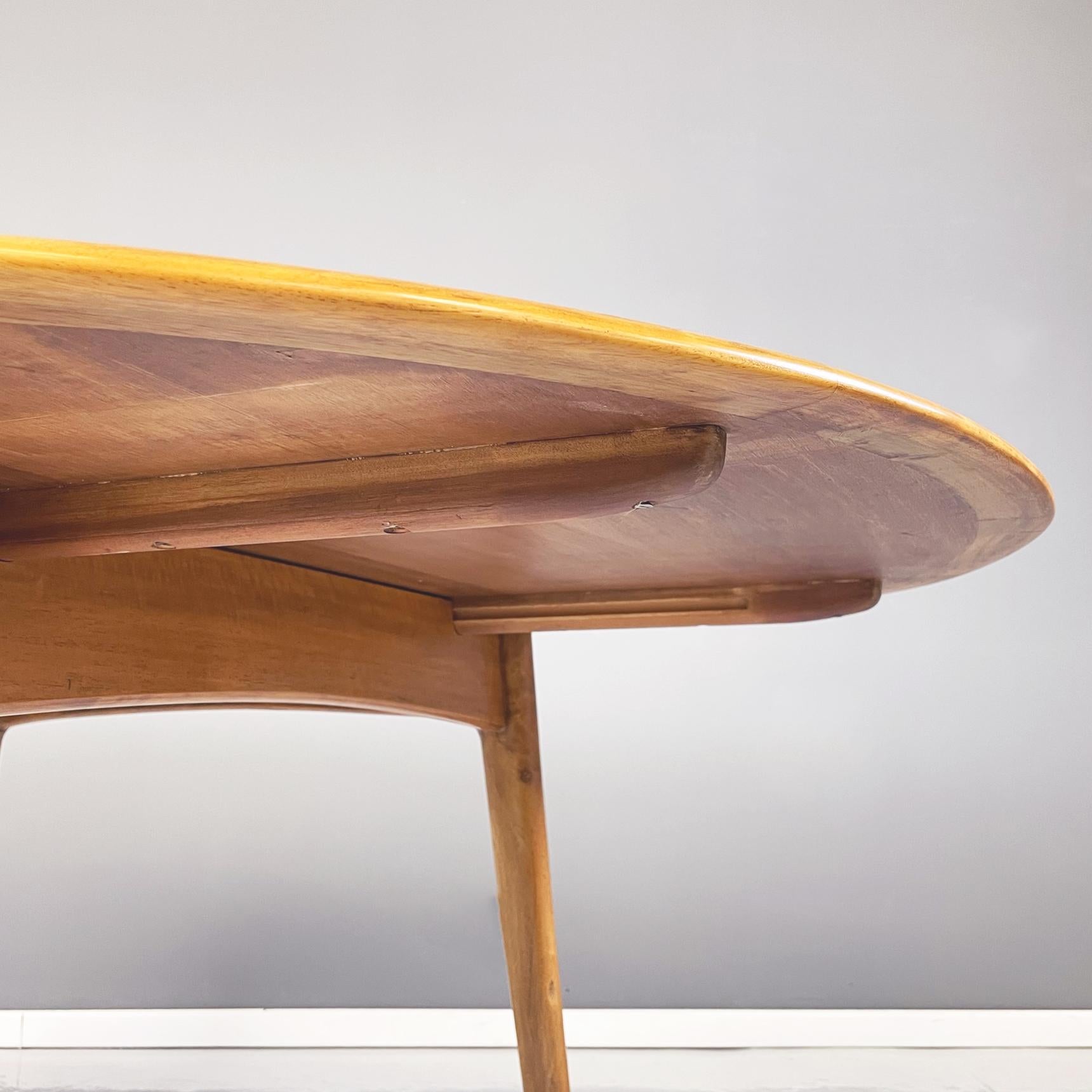 North Europa Midcentury Oval Round Wooden Dining Table with Extensions, 1960s For Sale 7