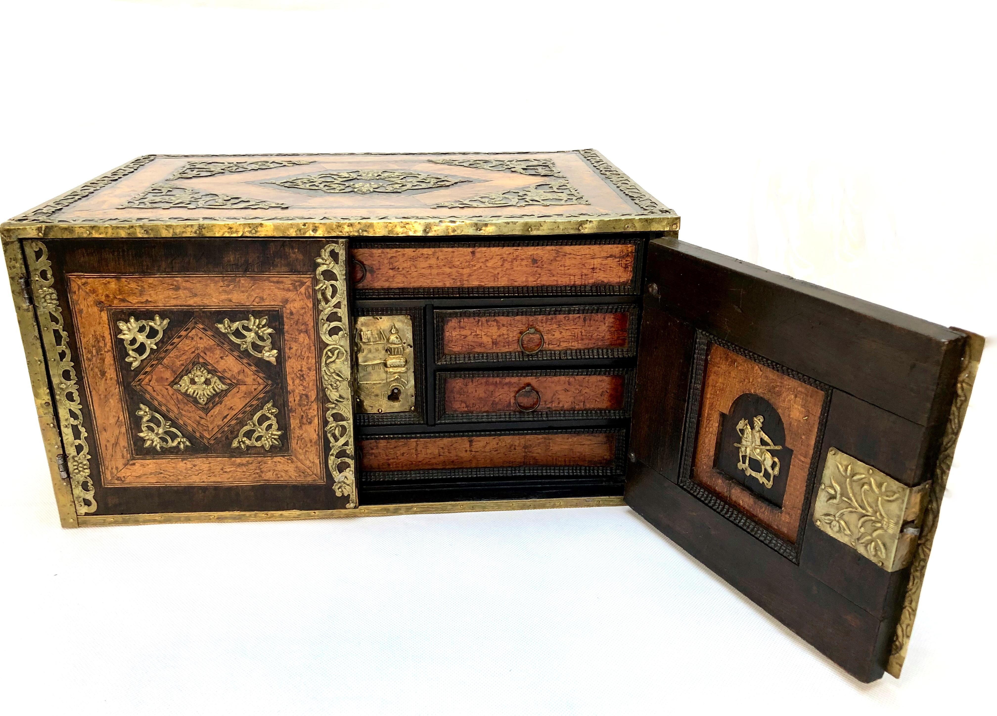 North European 17th Century Brass Mounted Elm and Walnut Table Cabinet For Sale 3