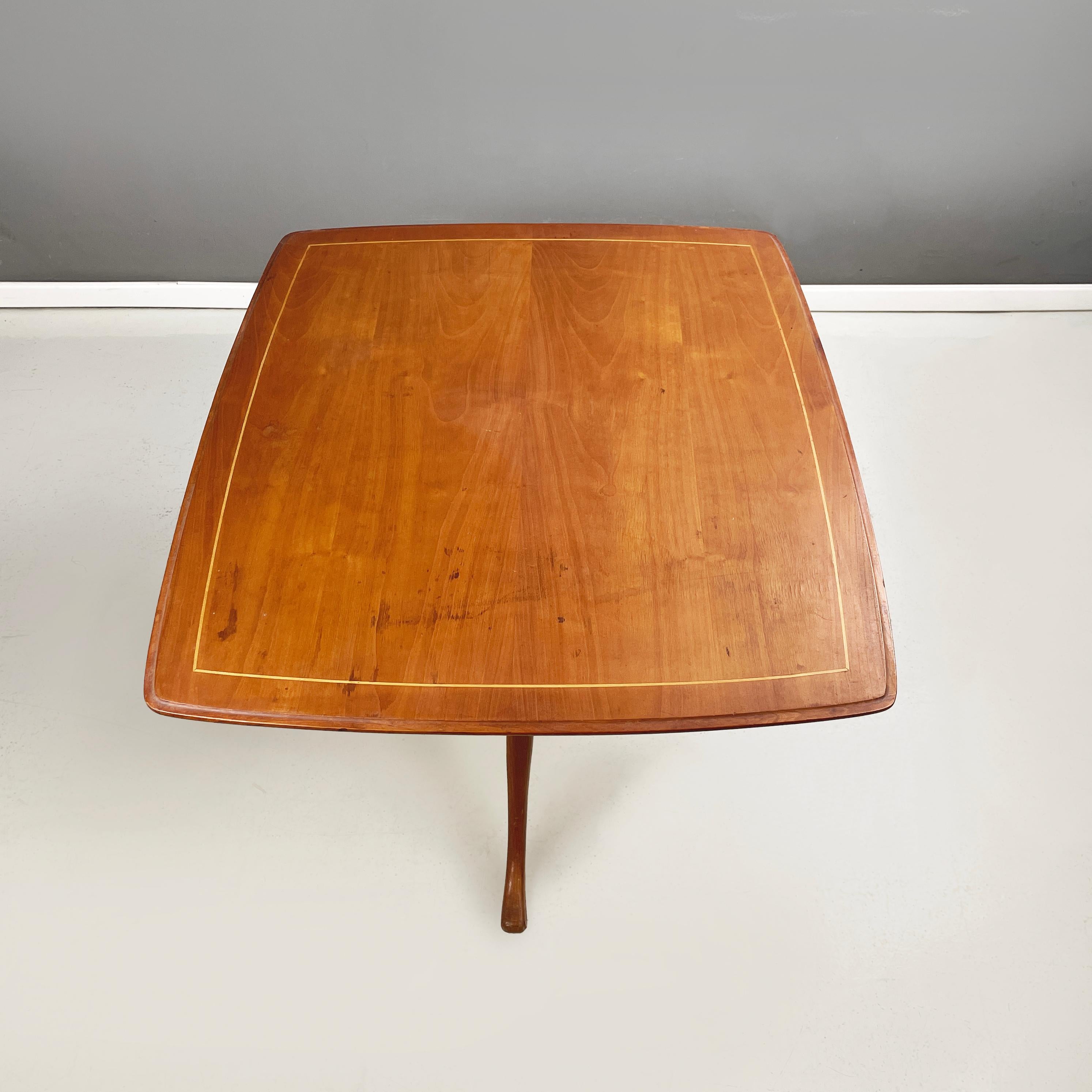 North European mid-century modern Squared coffee table in wood and brass, 1960s In Good Condition For Sale In MIlano, IT