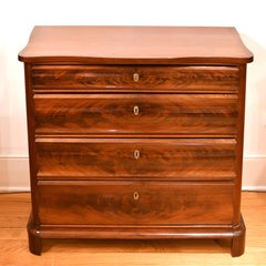 North German Chest of Drawer with Hoof Foot in Crotch Mahogany, circa 1845